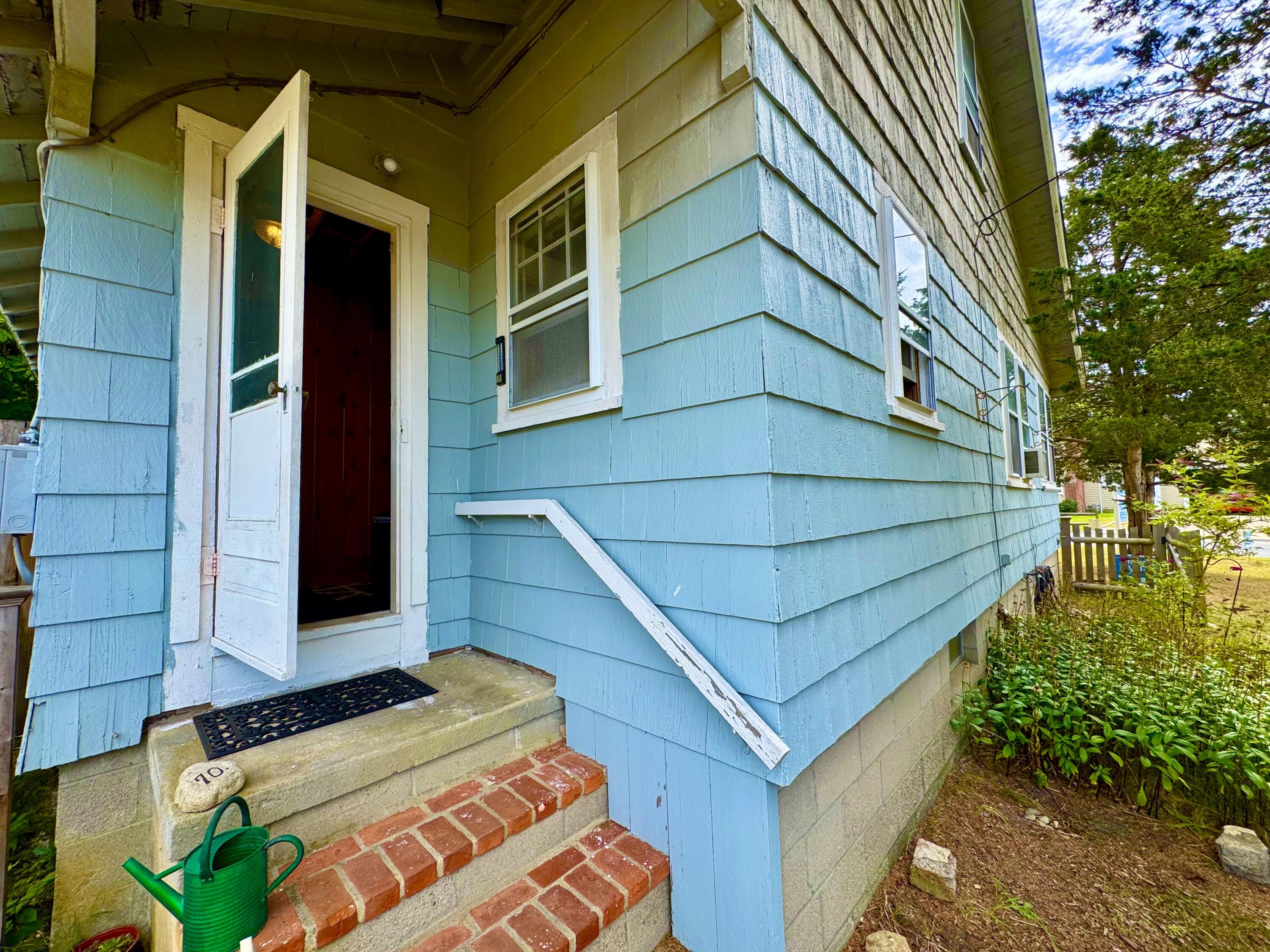 Pocasset, Massachusetts, 02559, United States, 3 Bedrooms Bedrooms, ,1 BathroomBathrooms,Residential,For Sale,1911453