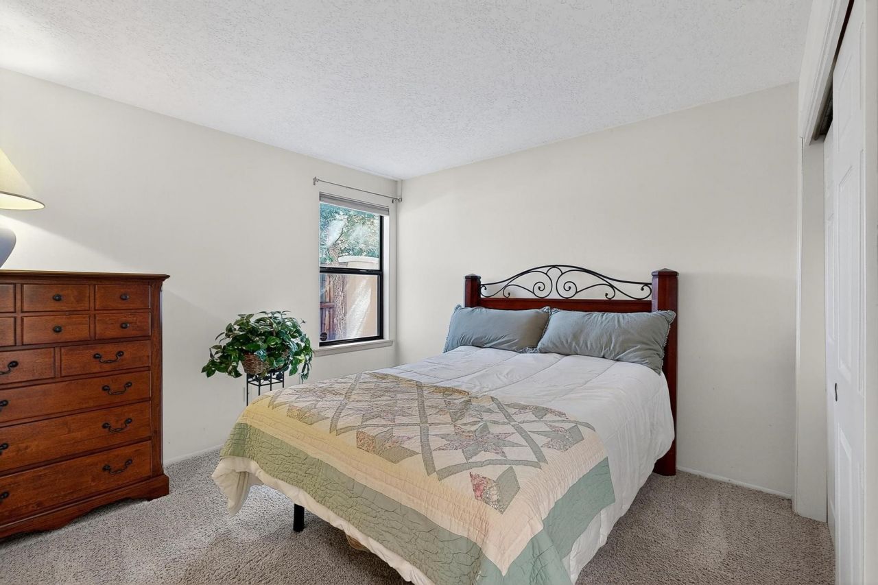 Santa Fe, New Mexico, 87507, United States, 3 Bedrooms Bedrooms, ,2 BathroomsBathrooms,Residential,For Sale,1955311