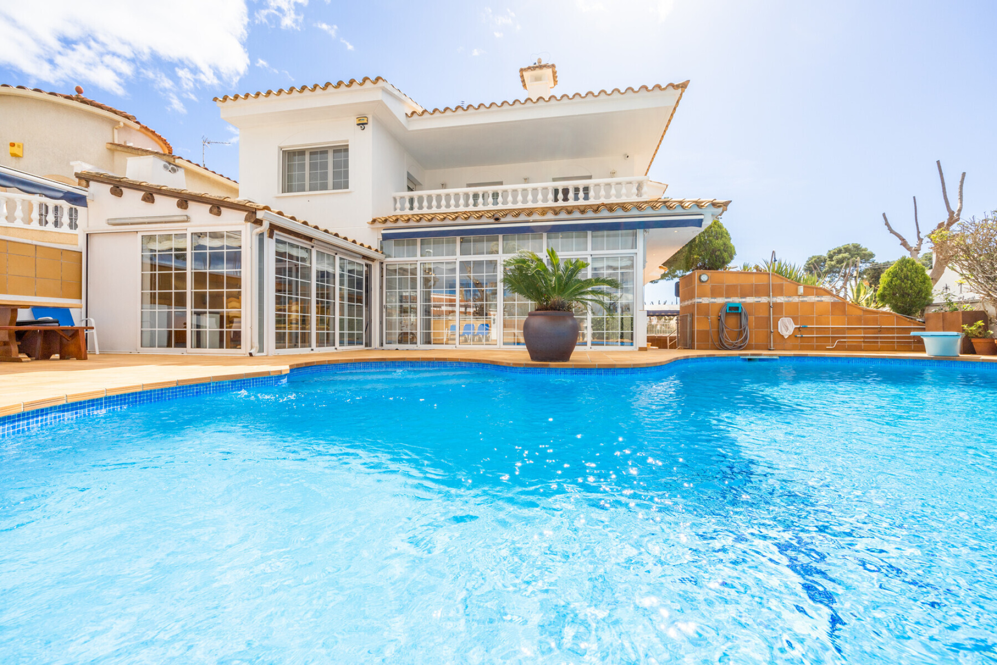  Modern Villa in Empuriabrava with a Garden and Private Pool - 物件實景