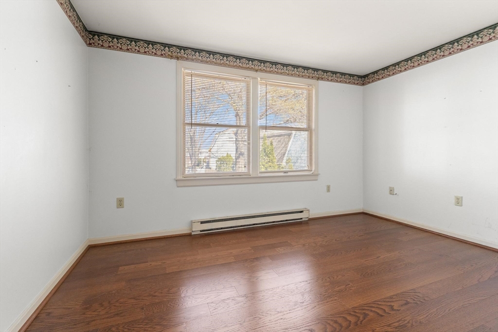 Lynn, Massachusetts, 01902, United States, 4 Bedrooms Bedrooms, ,2 BathroomsBathrooms,Residential,For Sale,2049430