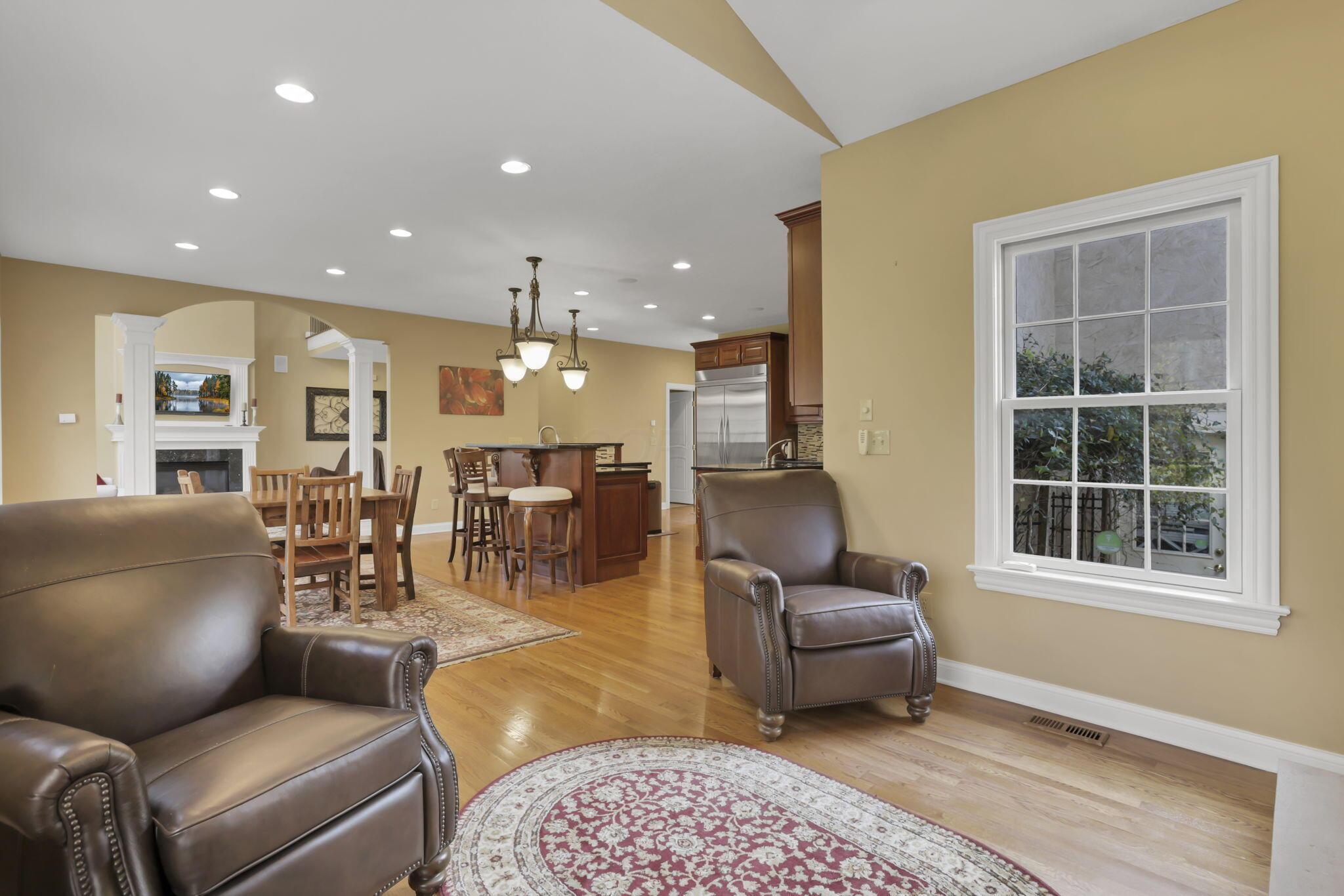 Delaware, Ohio, 43015, United States, 4 Bedrooms Bedrooms, ,4 BathroomsBathrooms,Residential,For Sale,1987027