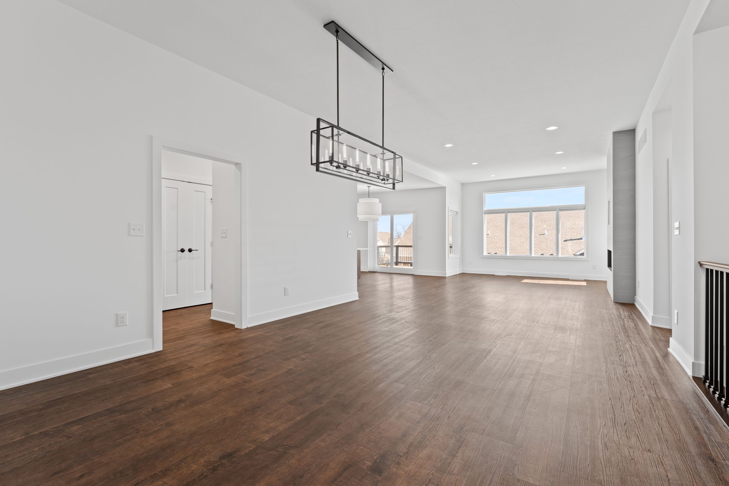  Luxury Townhome Living in Stonehedge - 物件實景