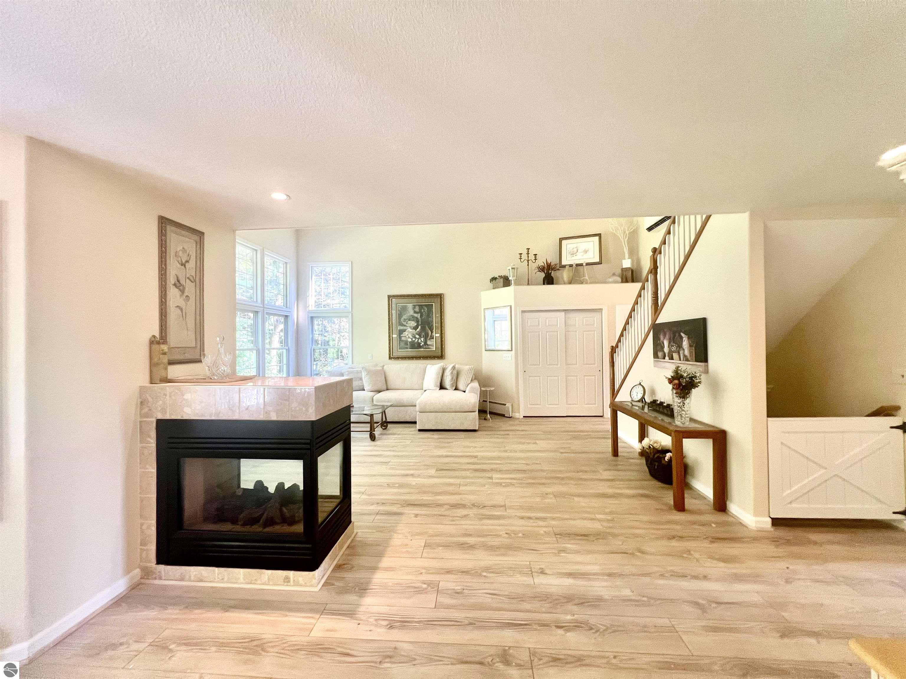 Traverse City, Michigan, 49686, United States, 4 Bedrooms Bedrooms, ,3 BathroomsBathrooms,Residential,For Sale,1883605