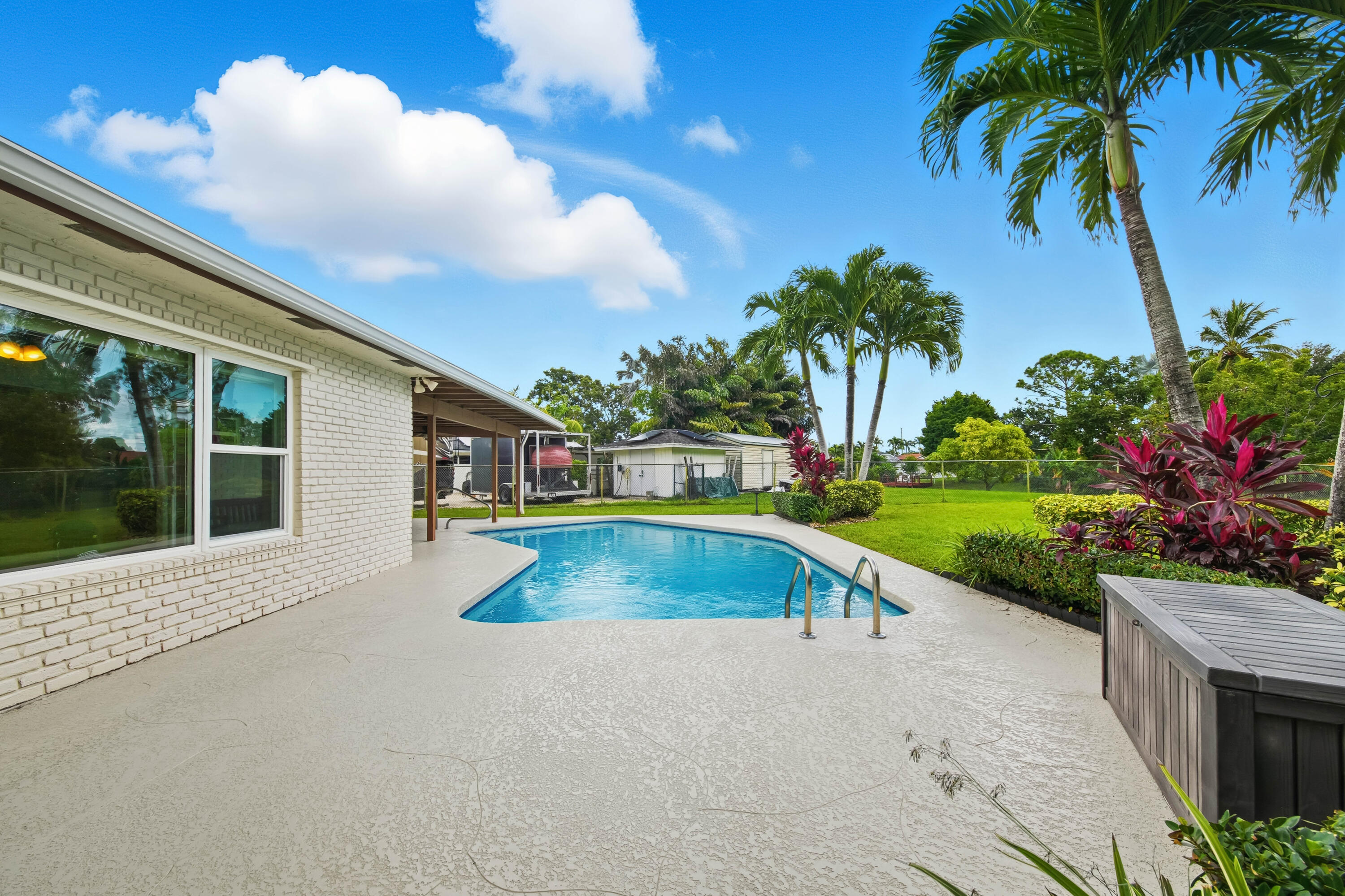 Royal Palm Beach, Florida, 33411, United States, 3 Bedrooms Bedrooms, ,3 BathroomsBathrooms,Residential,For Sale,1970121