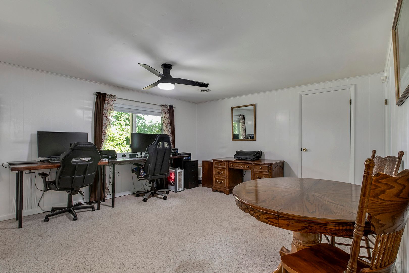 Harriman, Tennessee, 37748, United States, 3 Bedrooms Bedrooms, ,3 BathroomsBathrooms,Residential,For Sale,2011405