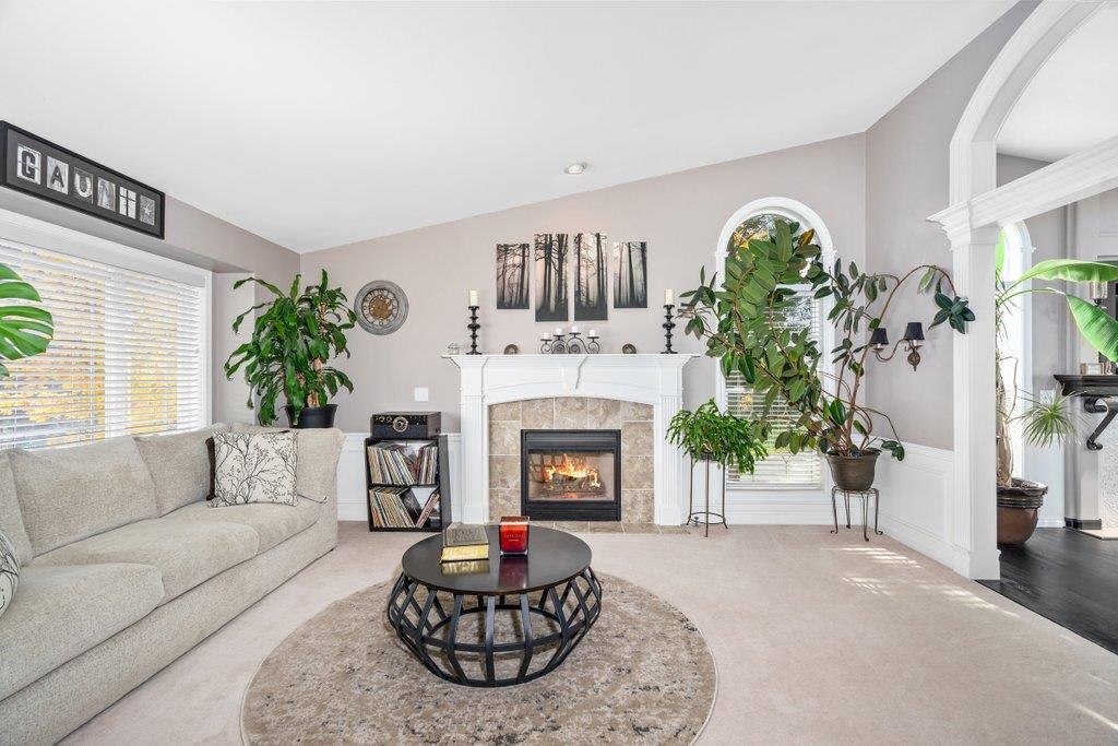 Veradale, Washington, 99037, United States, 6 Bedrooms Bedrooms, ,4 BathroomsBathrooms,Residential,For Sale,1986098