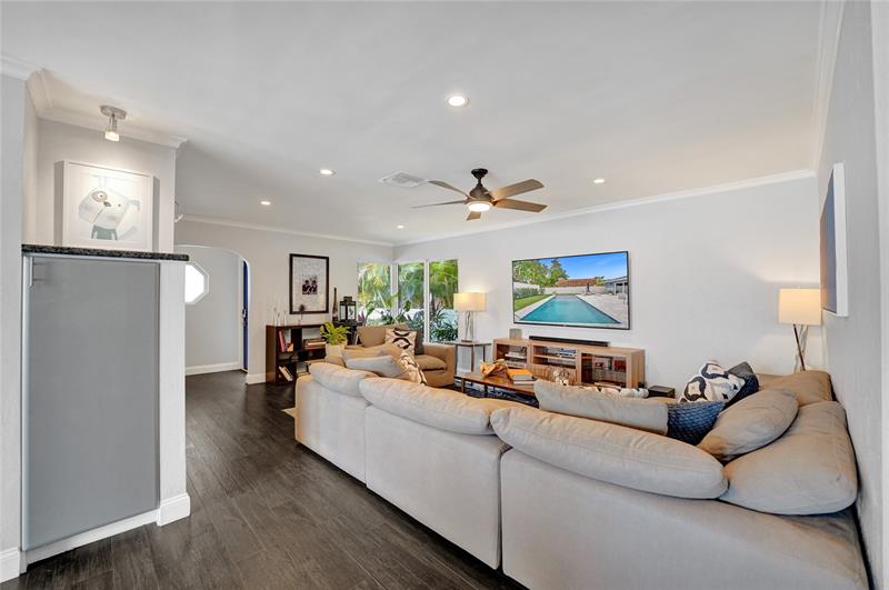 Oakland Park, Florida, 33334, United States, 4 Bedrooms Bedrooms, ,2 BathroomsBathrooms,Residential,For Sale,1934491