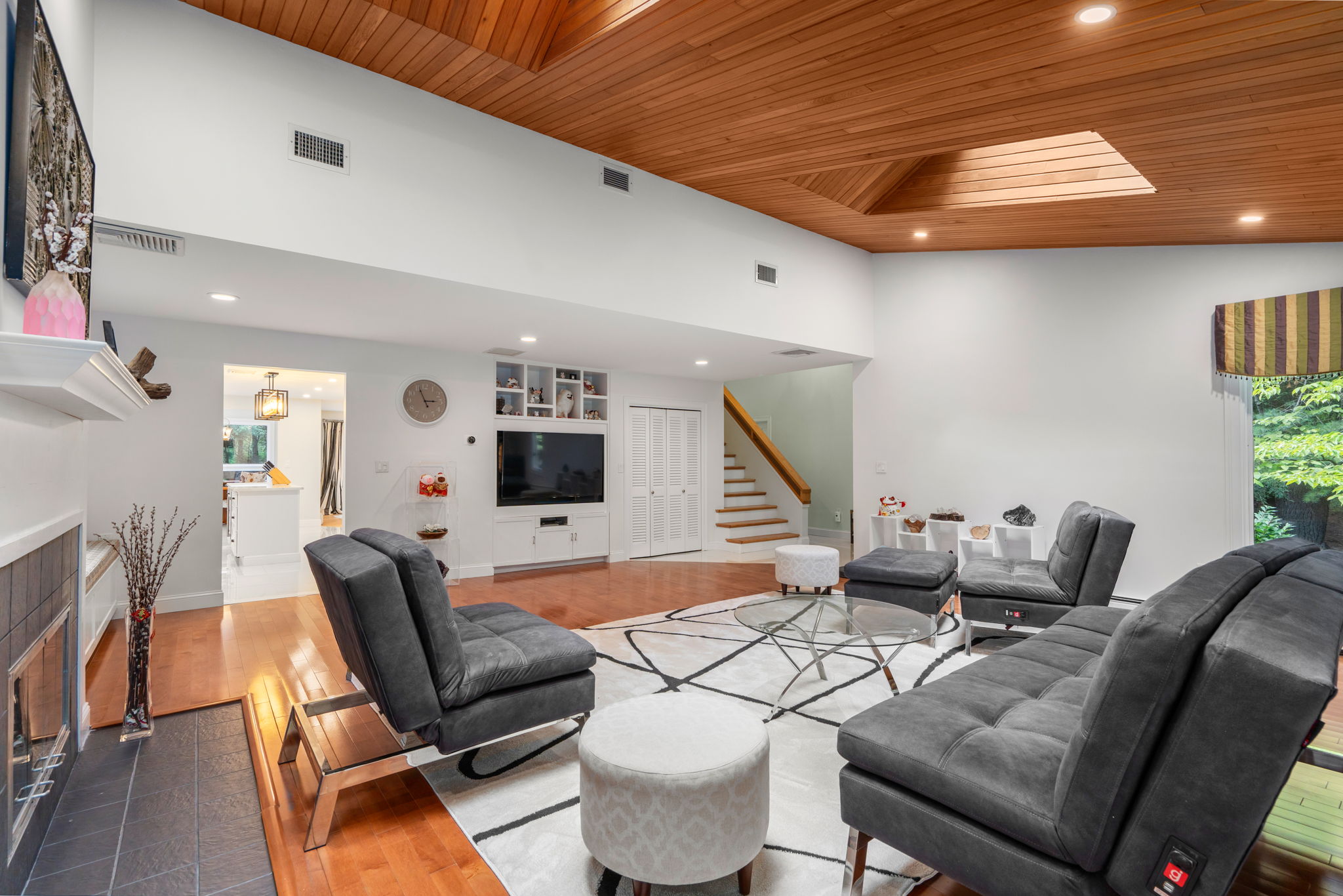  47 Dedham Street, Sharon, MA, 02067 - 物件實景