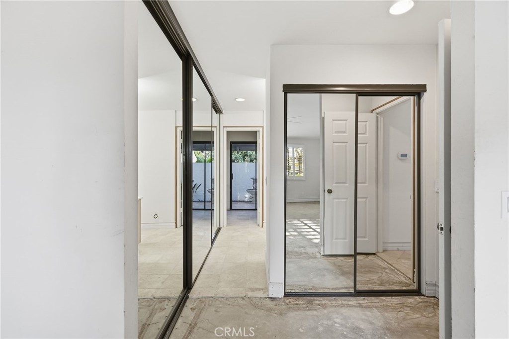 Newport Beach, California, 92660, United States, 2 Bedrooms Bedrooms, ,2 BathroomsBathrooms,Residential,For Sale,1988244