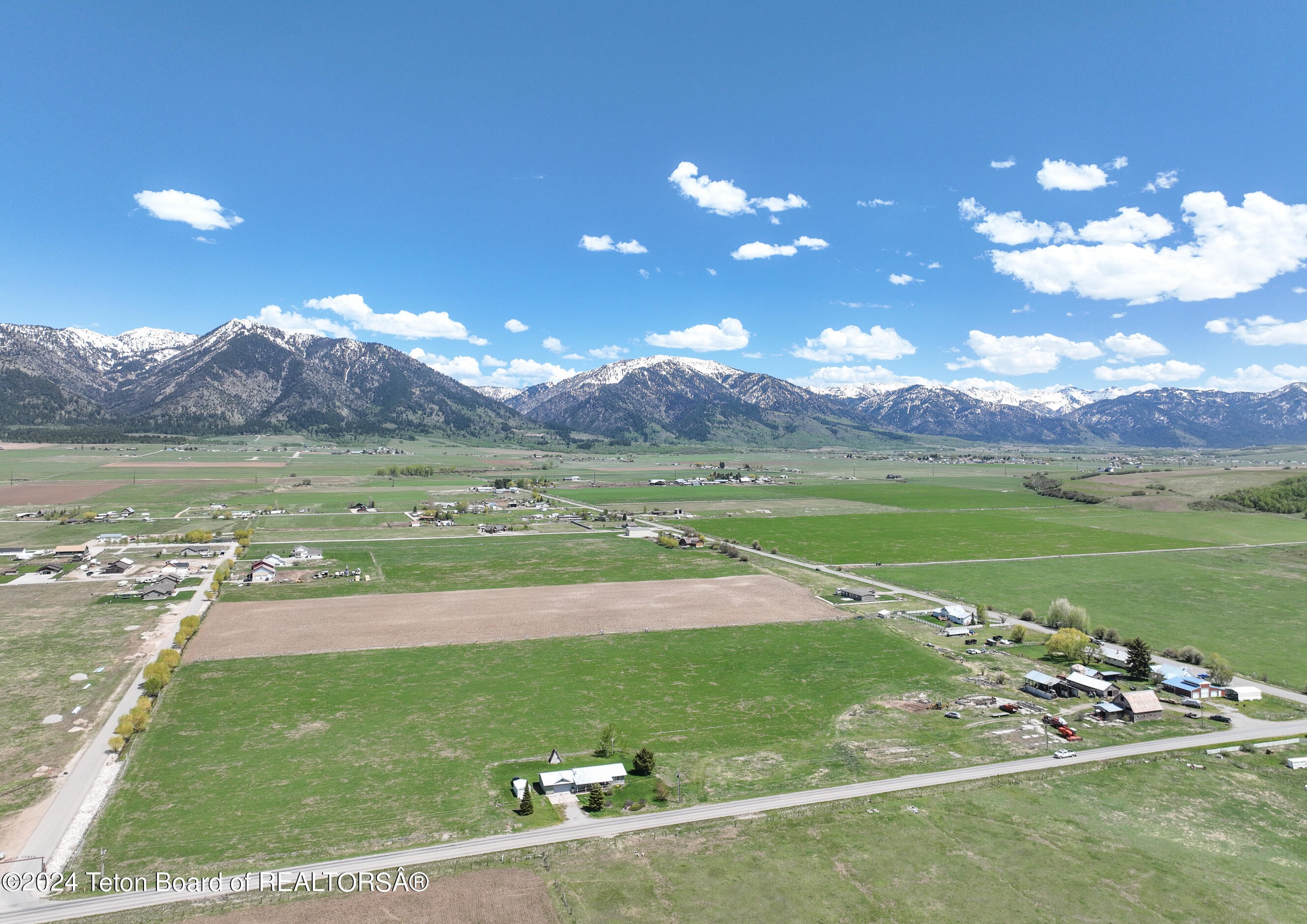 Thayne, Wyoming, 83127, United States, ,Residential,For Sale,1921409