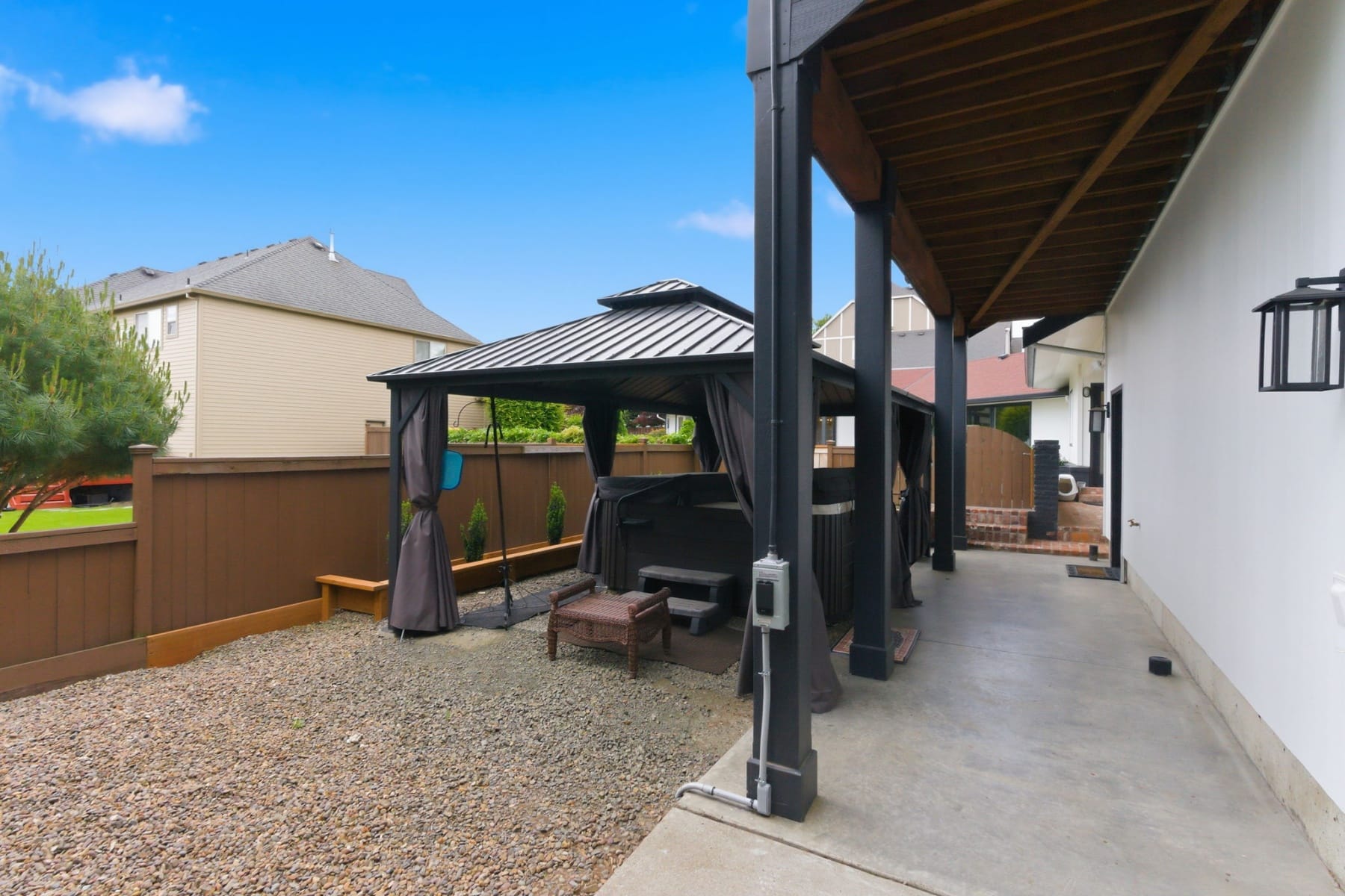  12048 SW CAFFALL LN Tigard, OR 97224 - 物件實景