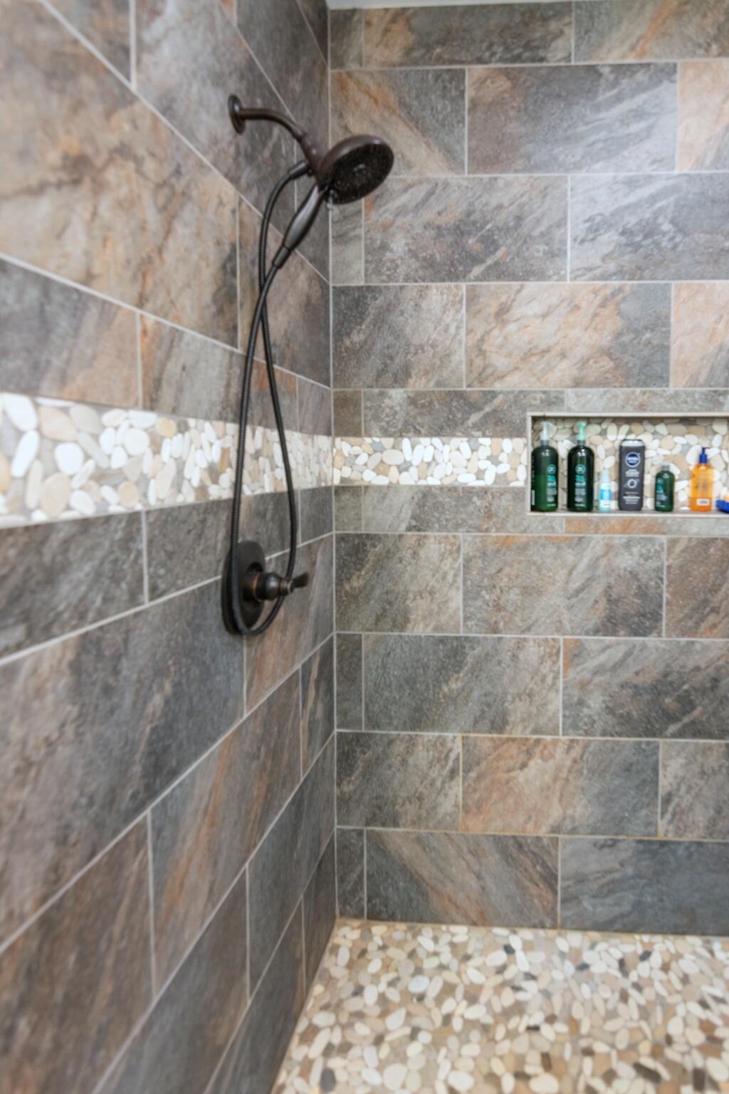 Graysville, Tennessee, 37338, United States, 3 Bedrooms Bedrooms, ,3 BathroomsBathrooms,Residential,For Sale,1995165