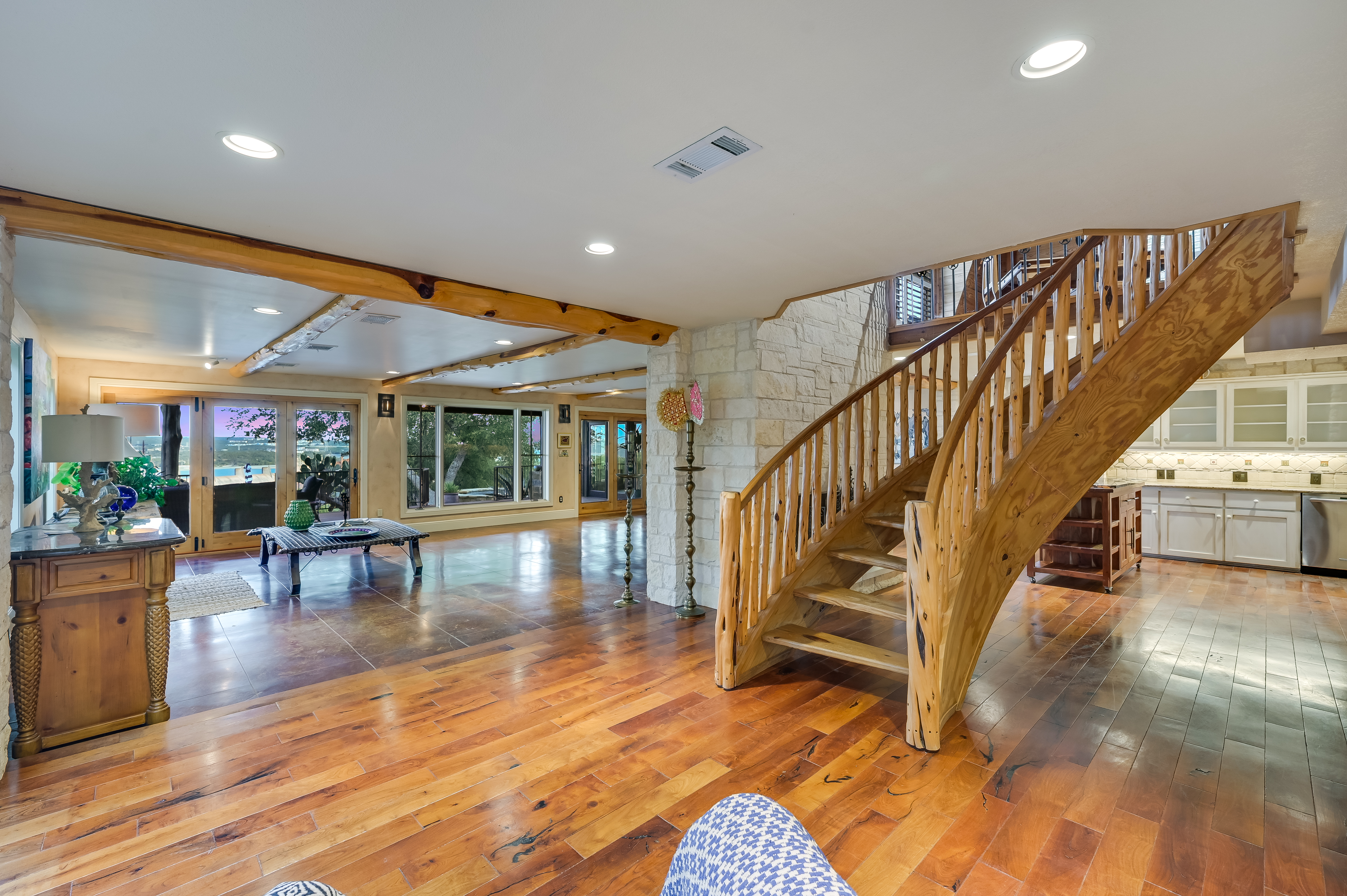  3911 Lago Vista Drive, Austin, TX 78734 - 物件實景