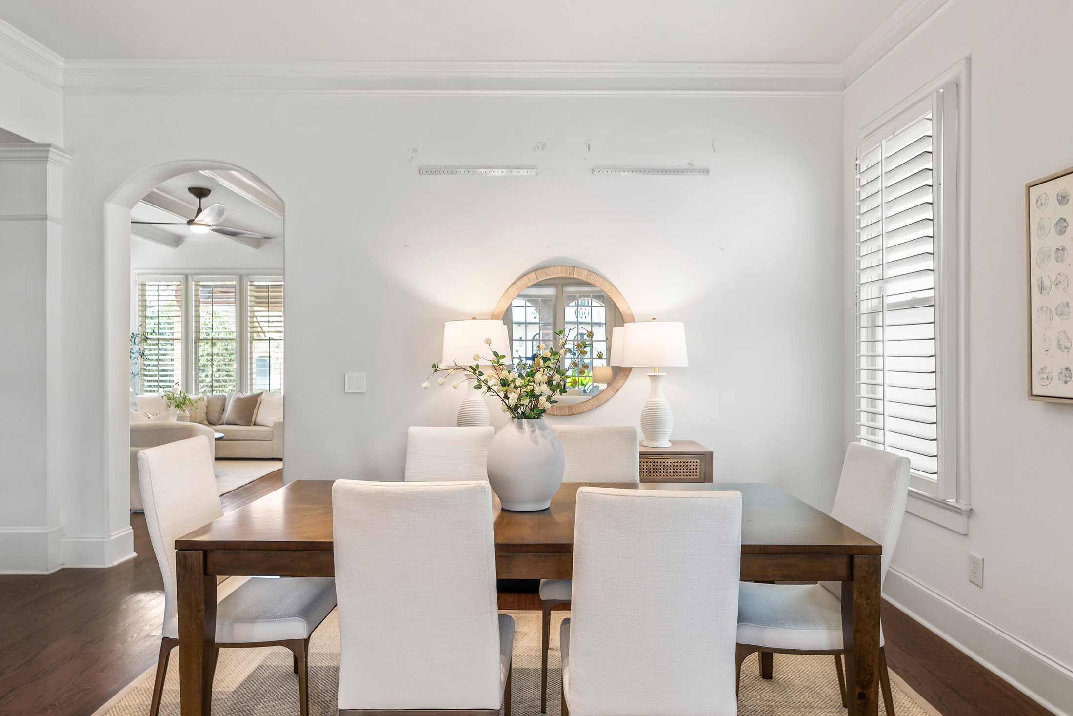  Stylish, Inviting, and Ready For Its Next Chapter - 物件實景