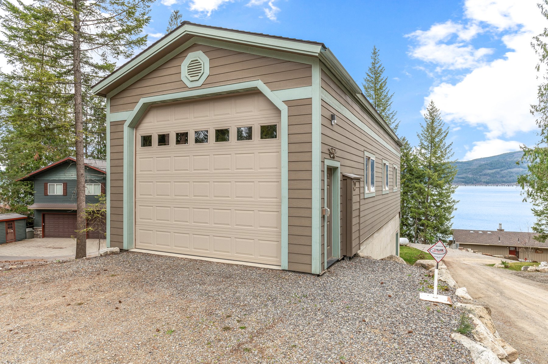 Sagle, Idaho, 83860, United States, 6 Bedrooms Bedrooms, ,5 BathroomsBathrooms,Residential,For Sale,1763487