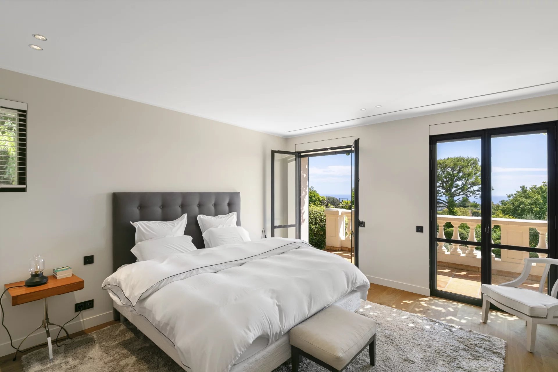 Nice, Provence-Alpes-Côte d’Azur, 06000, FR, 4 Bedrooms Bedrooms, ,6 BathroomsBathrooms,Residential,For Sale,1950974