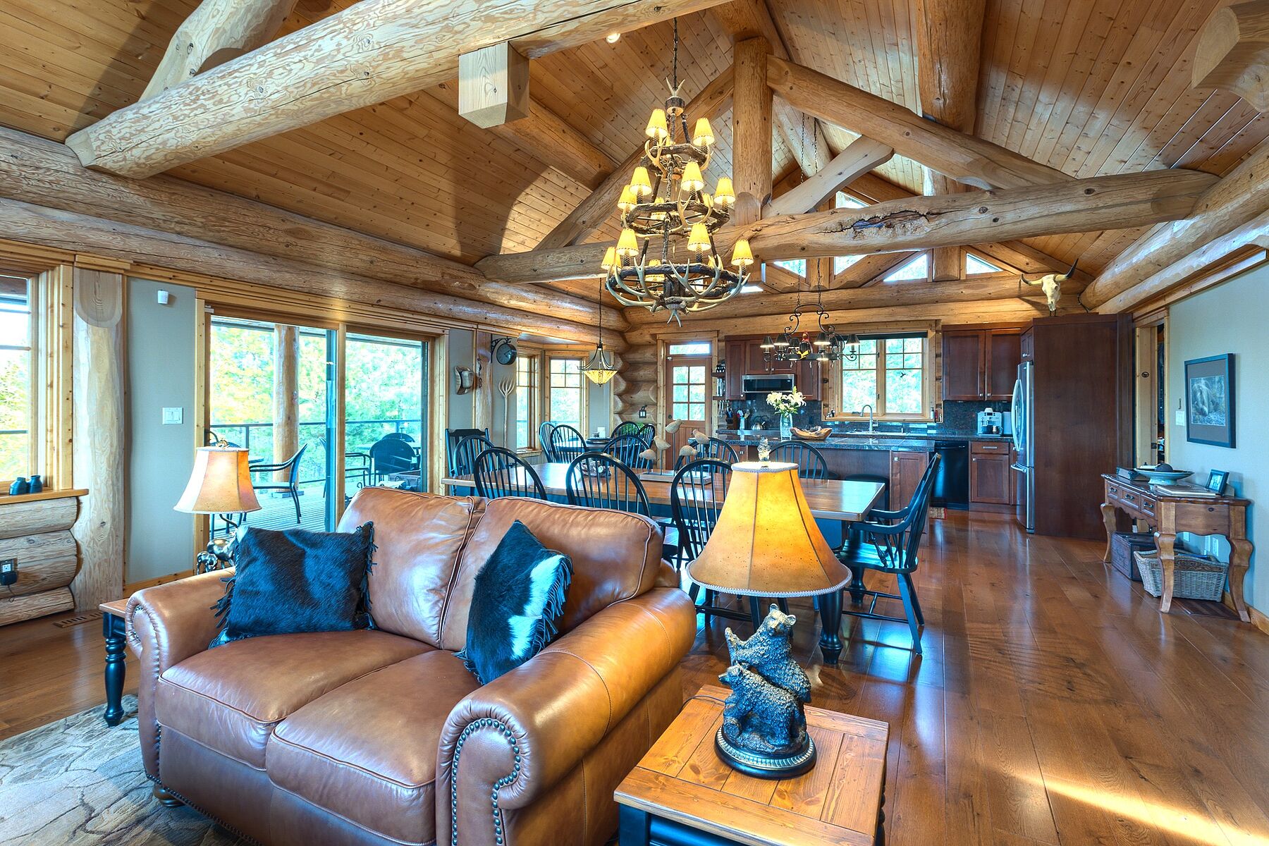  Custom Log Home - 物件實景