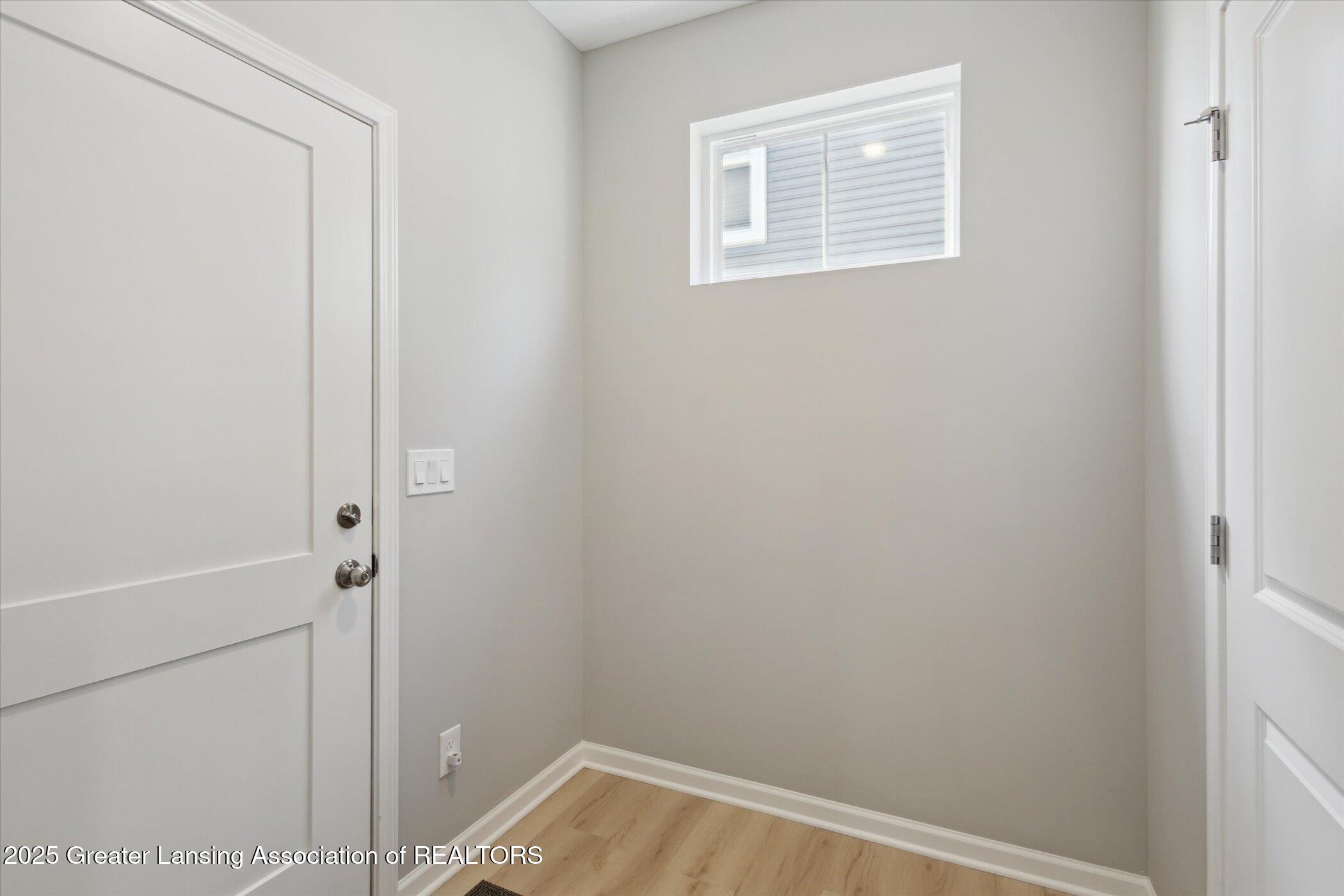 Okemos, Michigan, 48864, United States, 4 Bedrooms Bedrooms, ,3 BathroomsBathrooms,Residential,For Sale,1891108