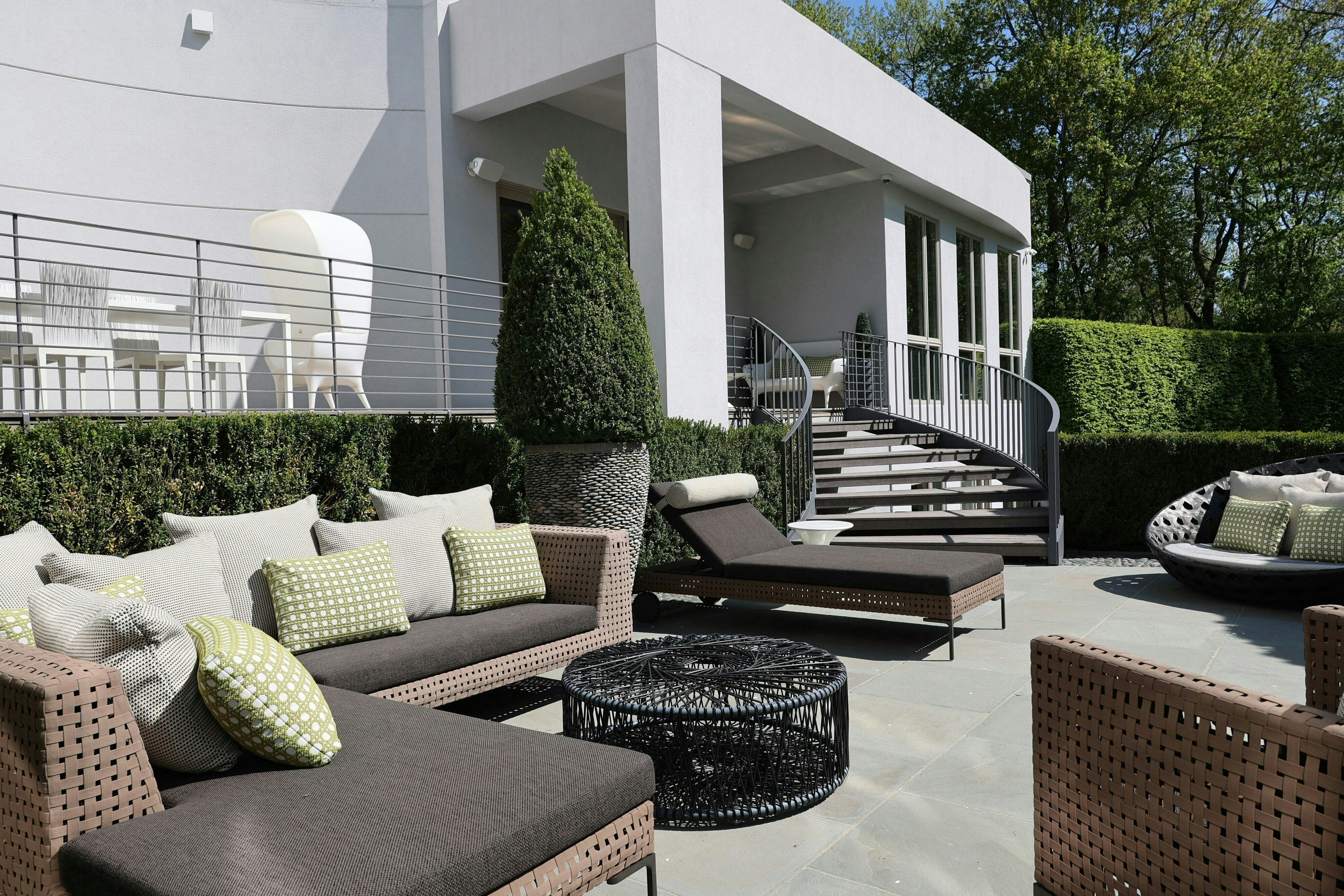  Distinguished By Architectural Clarity, Complete Privacy, And A Deeply Personal - 物件實景