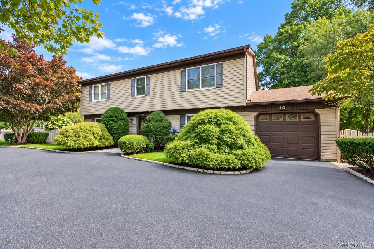 Marblestone Ln, South Setauket, NY 11720 #1