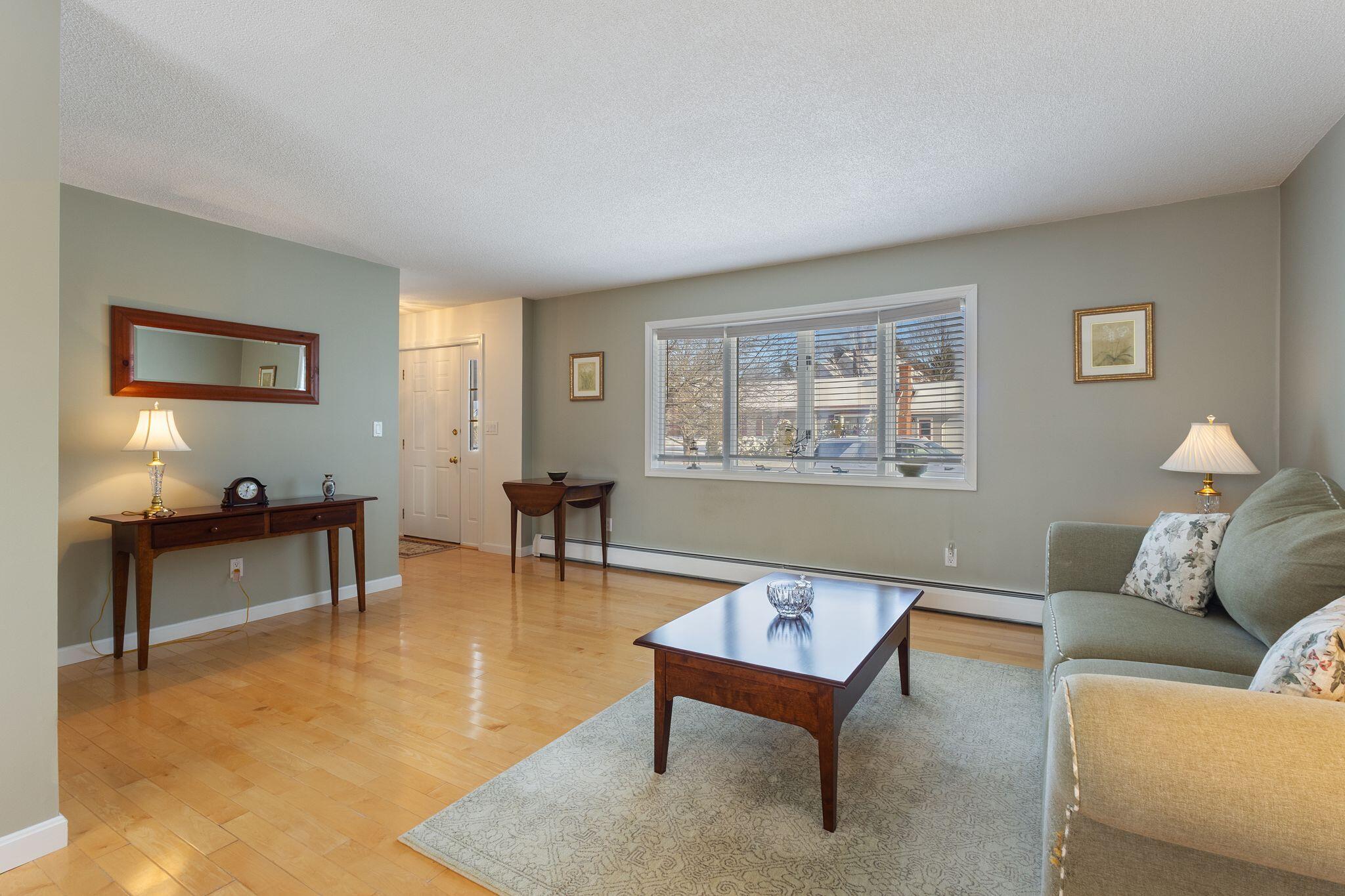 Portland, Maine, 04103, United States, 3 Bedrooms Bedrooms, ,3 BathroomsBathrooms,Residential,For Sale,2002242