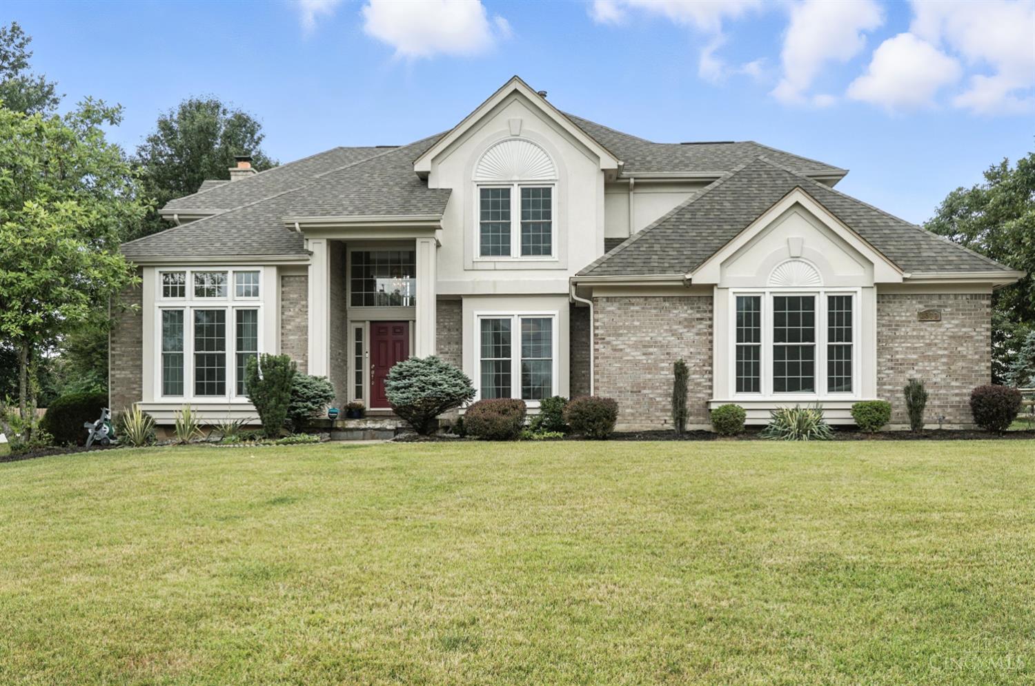 Blue Ash, Ohio, 45241, United States, 4 Bedrooms Bedrooms, ,4 BathroomsBathrooms,Residential,For Sale,1902306