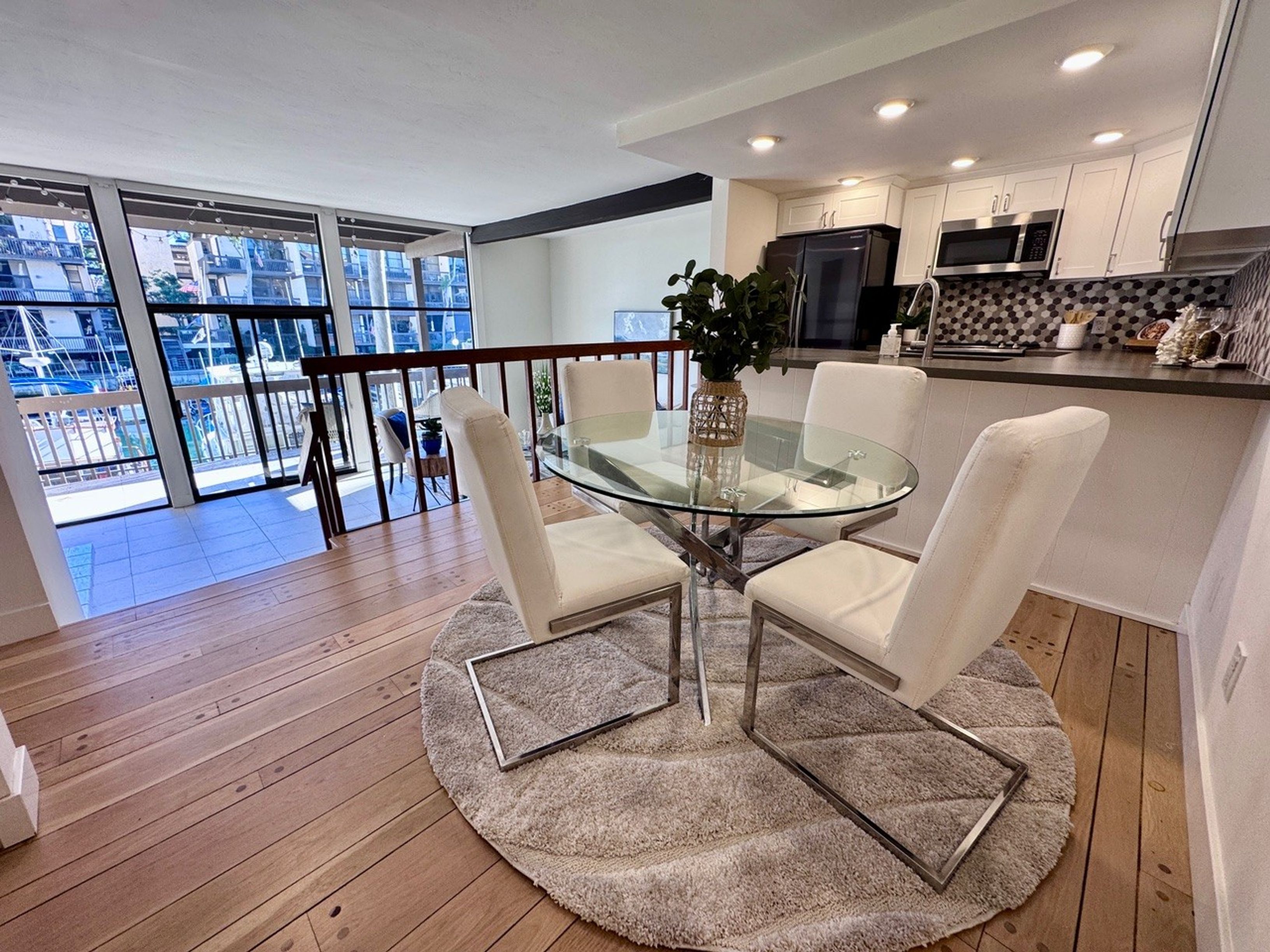  6126 Marina Pacifica Drive, Long Beach, CA 90803 - 物件實景