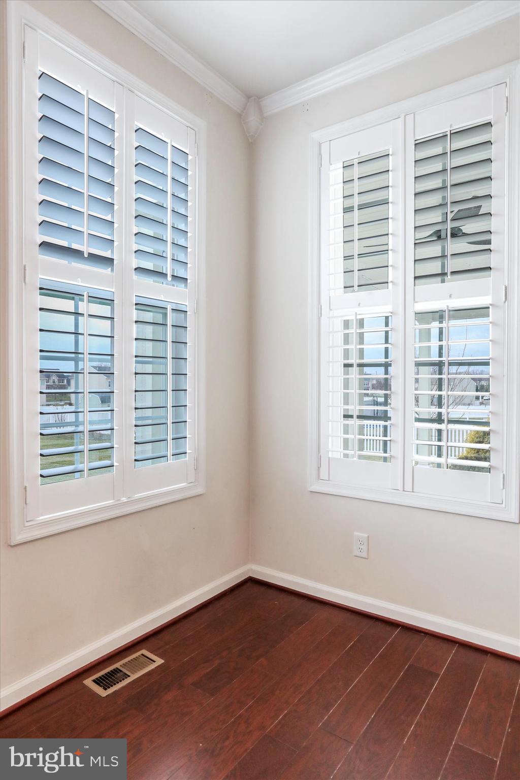 Williamsport, Maryland, 21795, United States, 3 Bedrooms Bedrooms, ,2 BathroomsBathrooms,Residential,For Sale,2005890