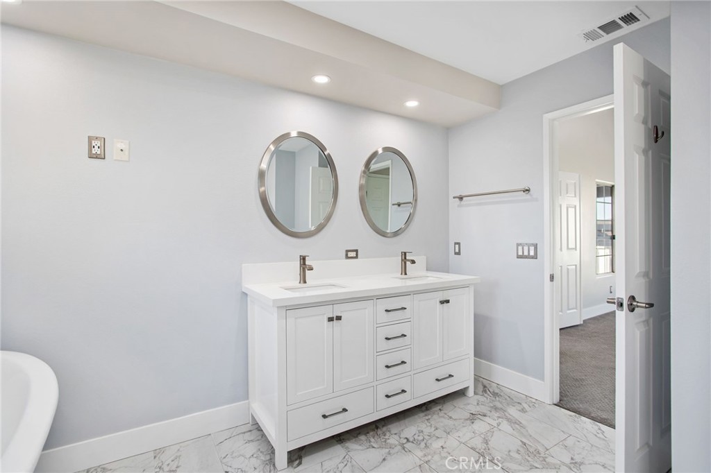 Canyon Lake, California, 92587, United States, 3 Bedrooms Bedrooms, ,2 BathroomsBathrooms,Residential,For Sale,1984479