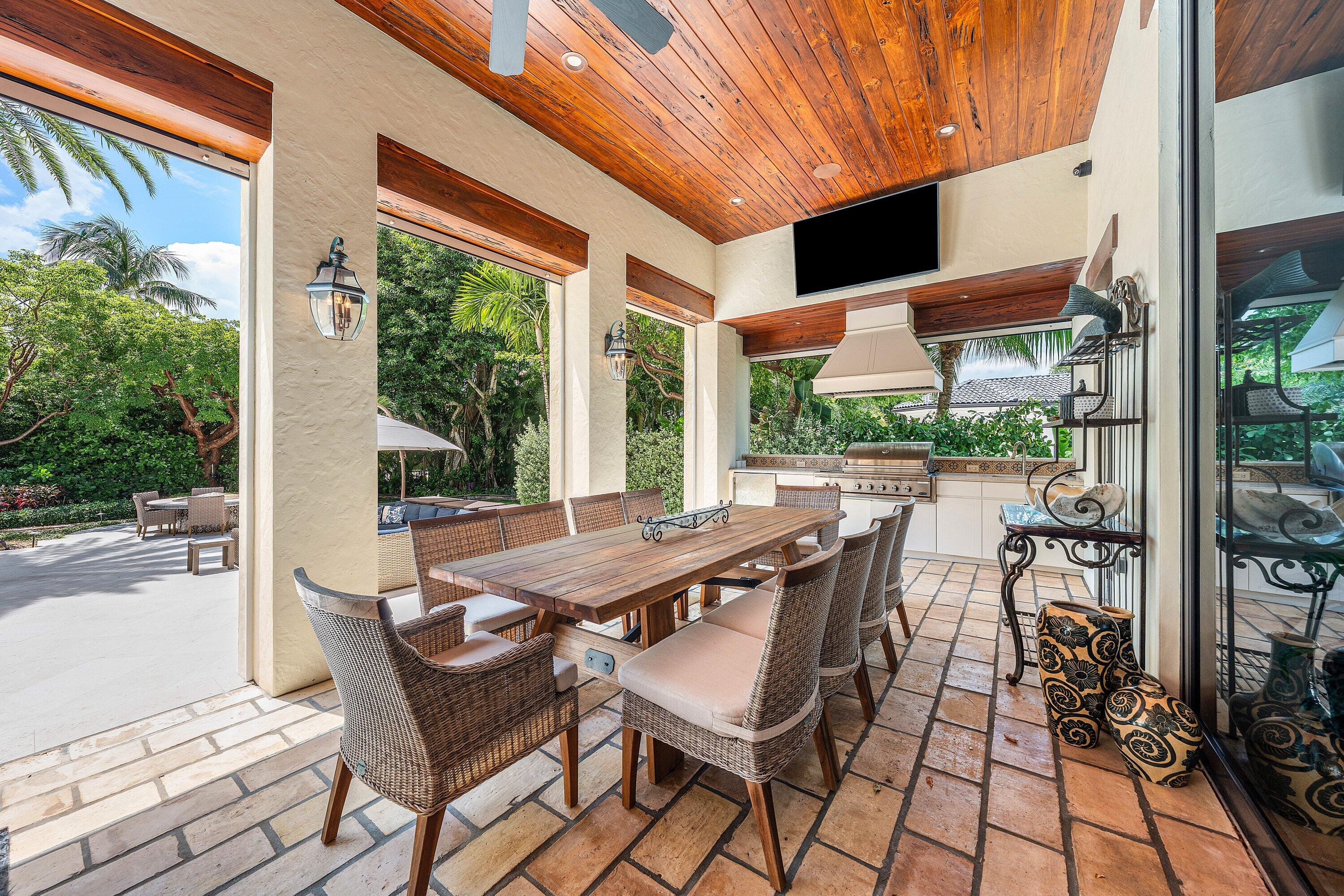 Delray Beach, Florida, 33483, United States, 6 Bedrooms Bedrooms, ,8 BathroomsBathrooms,Residential,For Sale,1948661