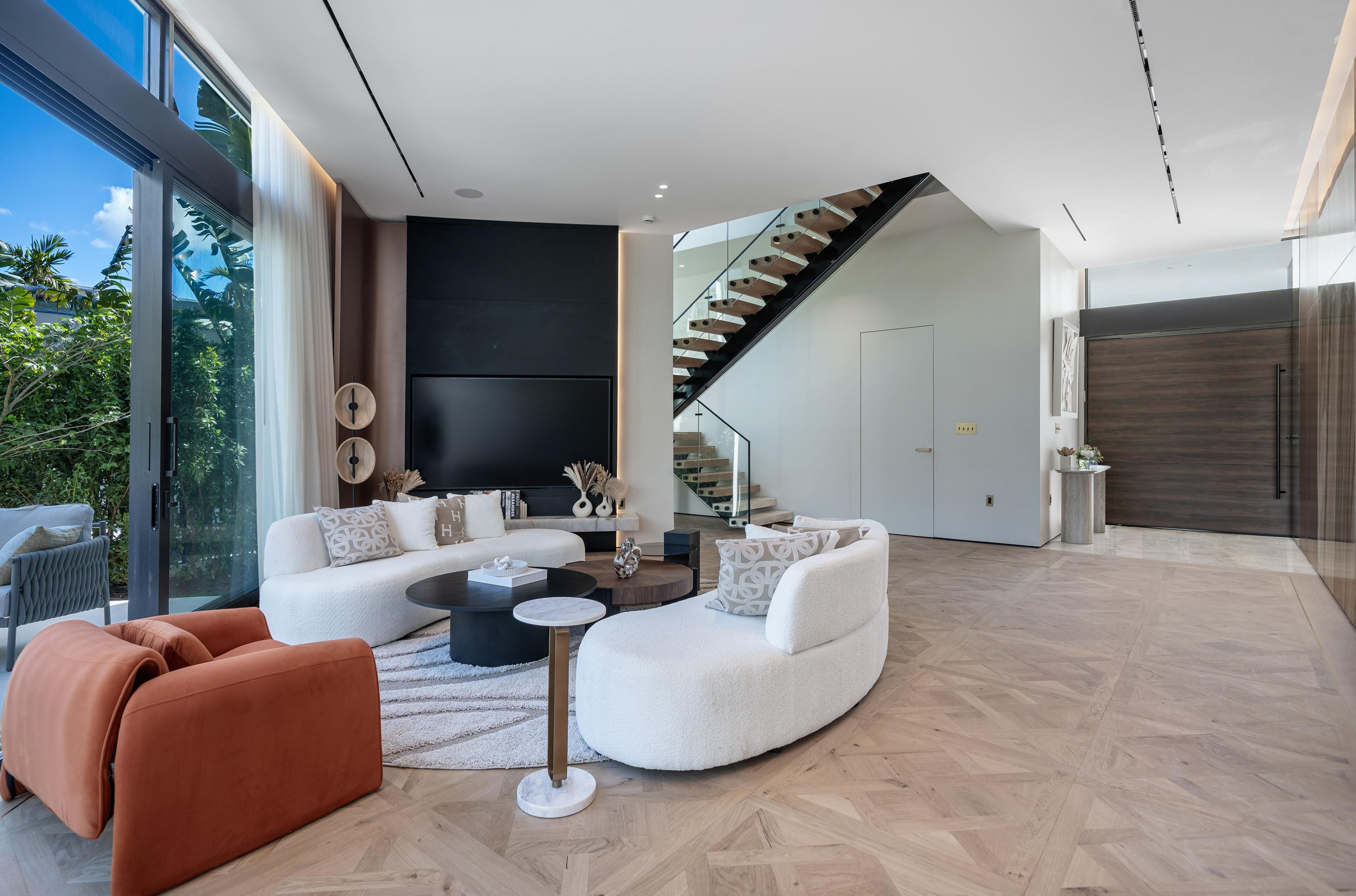  1045 W 47th Ct, Miami Beach, FL, 33140 - 物件實景