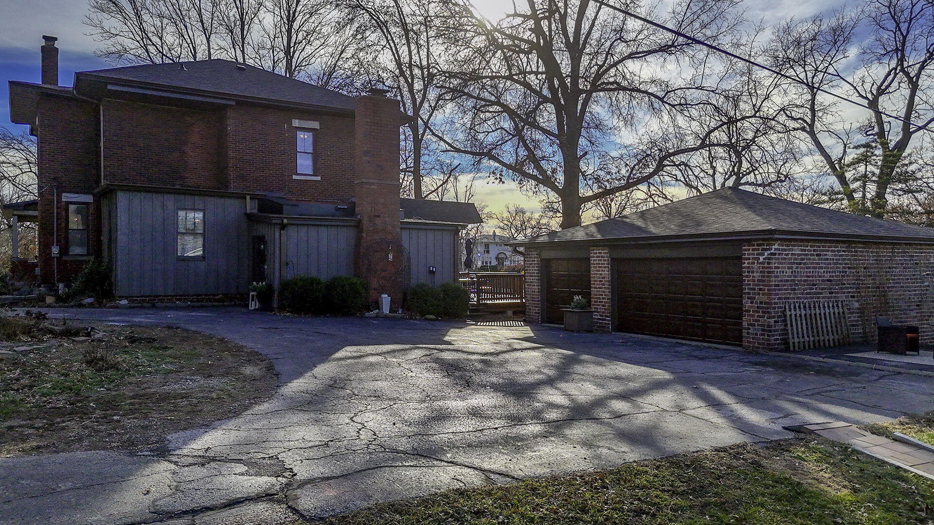 MOBERLY, Missouri, 65270, United States, 5 Bedrooms Bedrooms, ,5 BathroomsBathrooms,Residential,For Sale,2009284