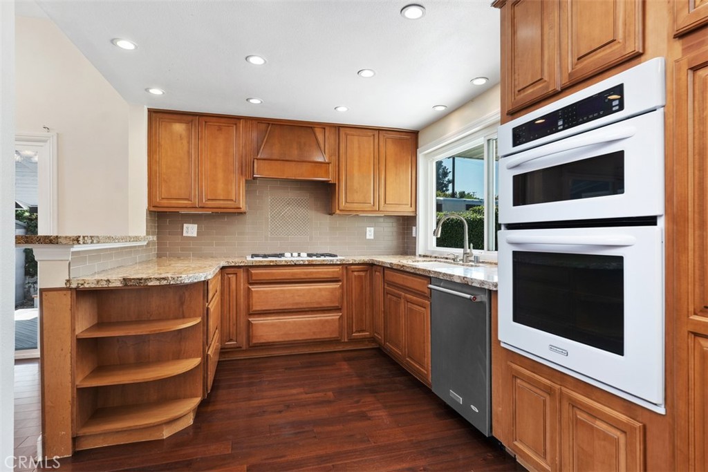 Orange, California, 92865, United States, 5 Bedrooms Bedrooms, ,3 BathroomsBathrooms,Residential,For Sale,1906784