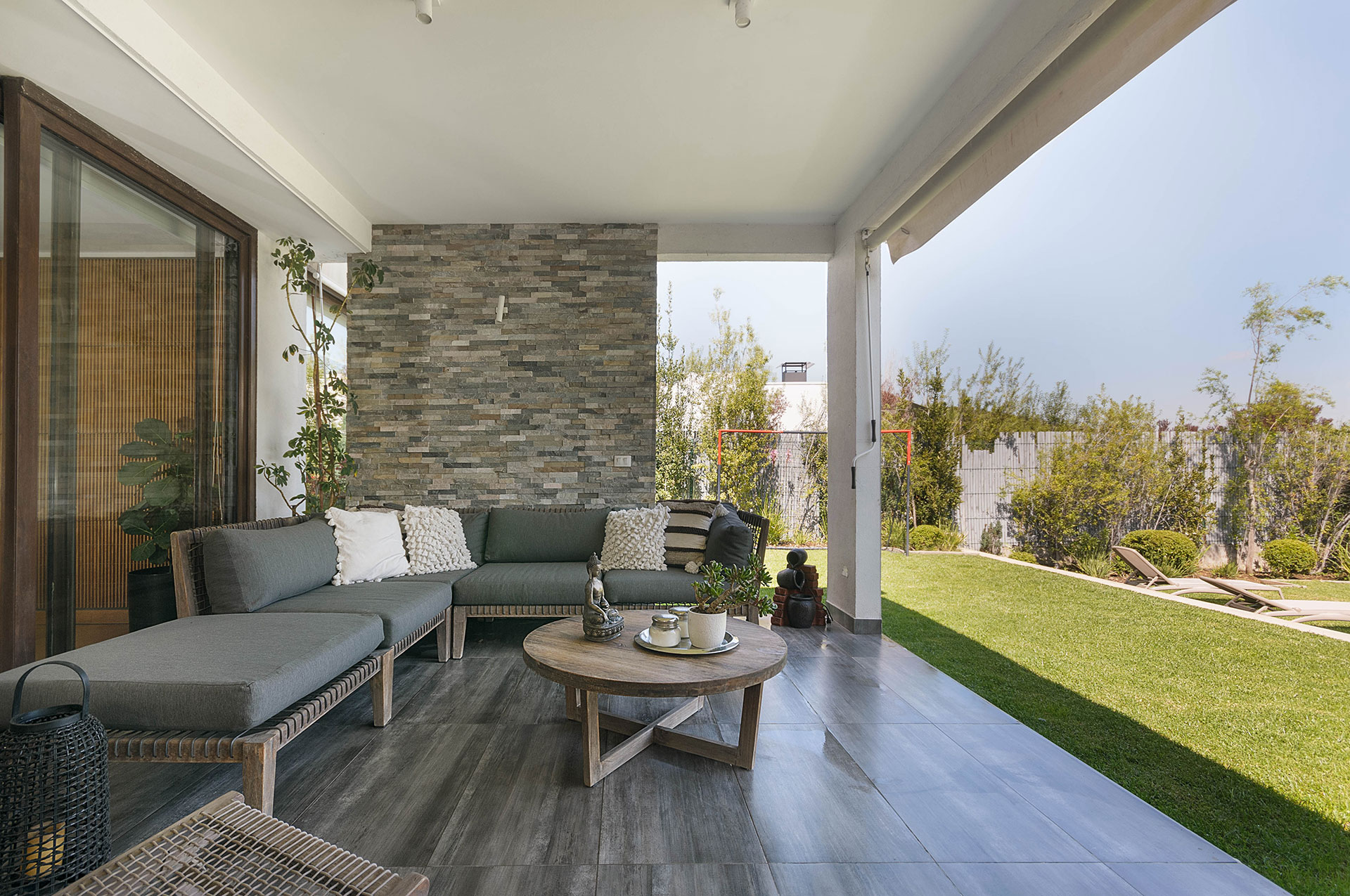  Modern Mediterranean-style house in a gated community - 物件實景