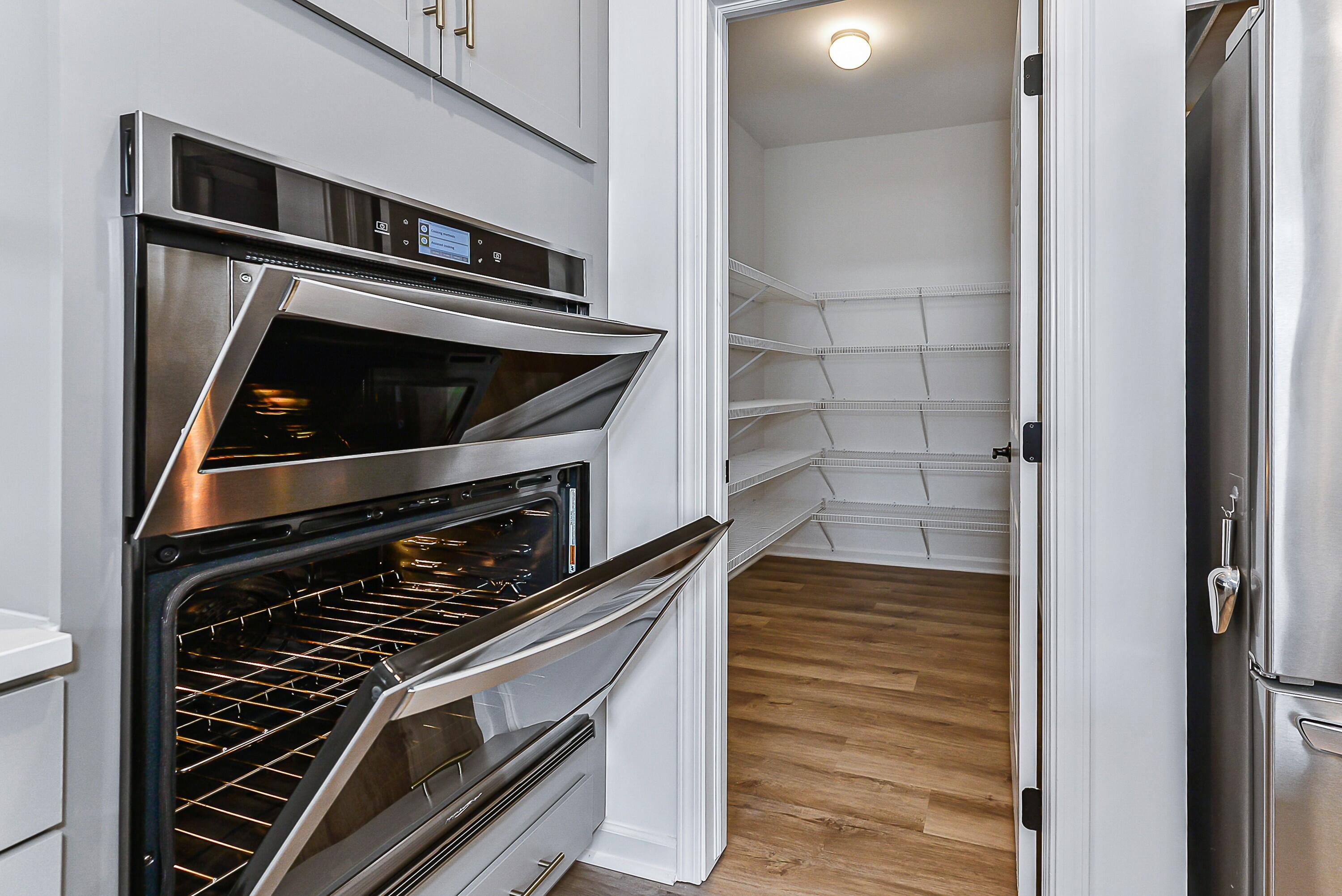 Ann Arbor, Michigan, 48103, United States, 4 Bedrooms Bedrooms, ,3 BathroomsBathrooms,Residential,For Sale,1992162