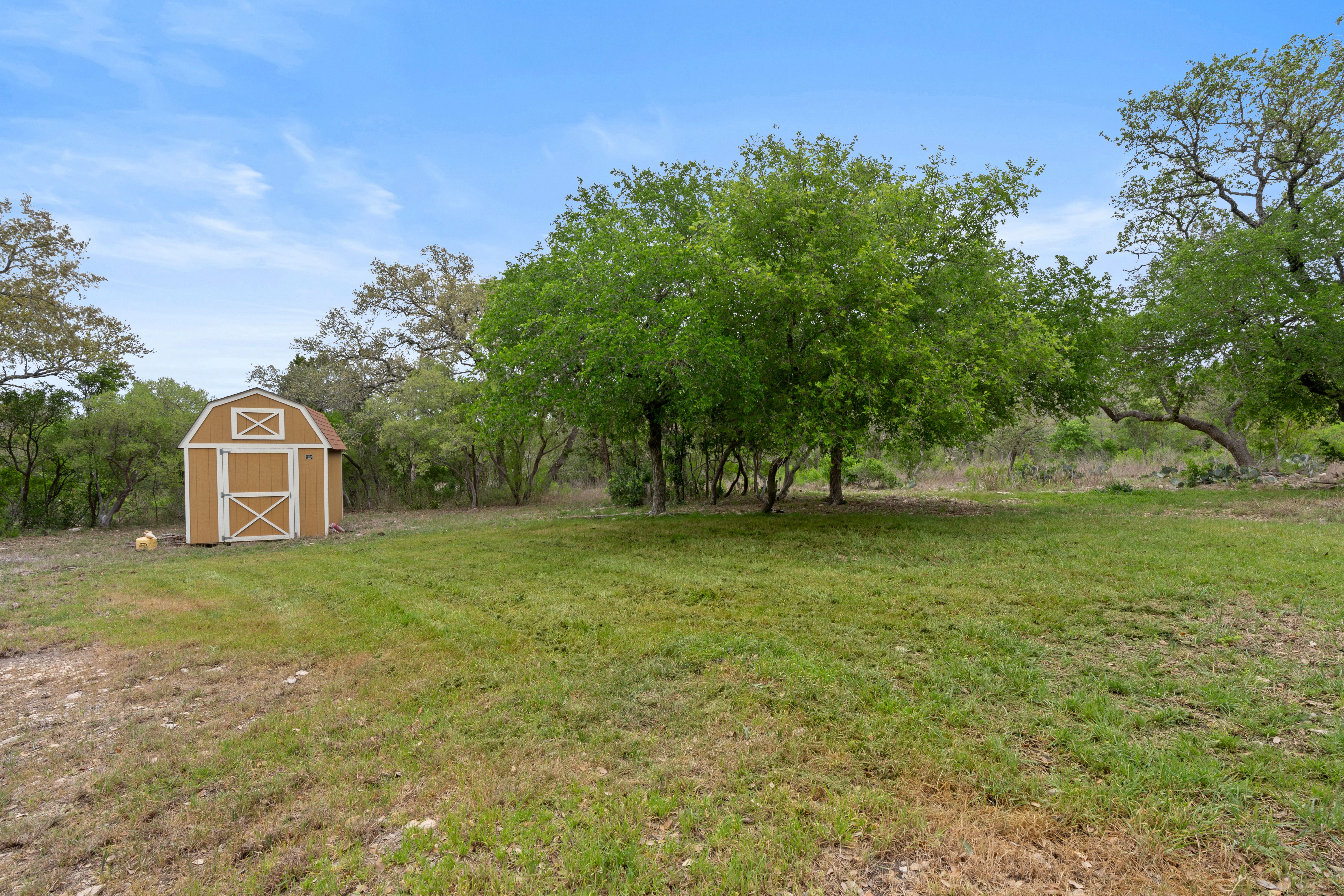  Elevated Living in a Serene Acreage Setting - 物件實景