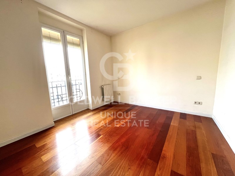 Madrid, Comunidad de Madrid, ES, 2 Bedrooms Bedrooms, ,1 BathroomBathrooms,Residential,For Sale,1758688