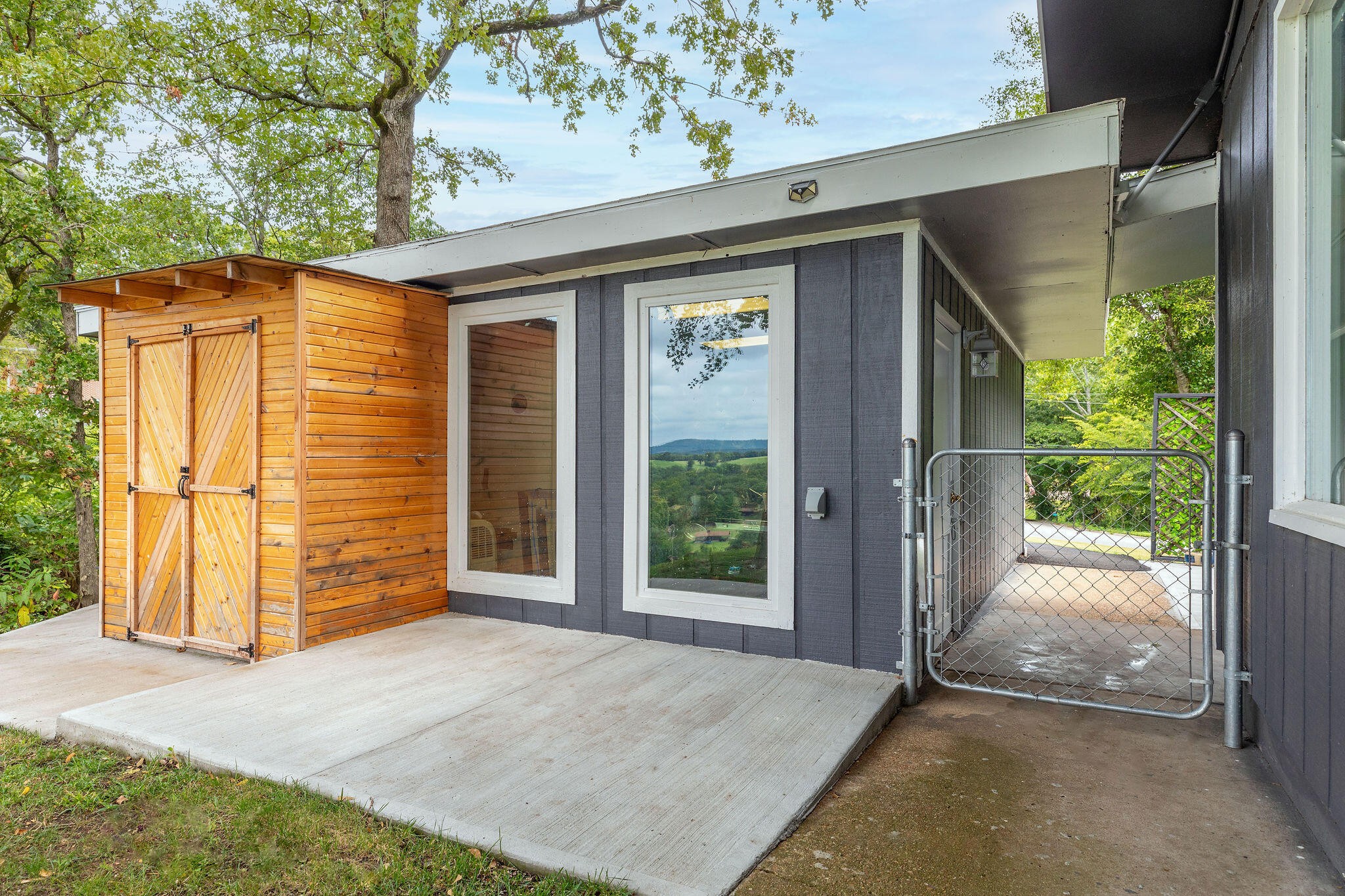 Branson, Missouri, 65616, United States, 3 Bedrooms Bedrooms, ,2 BathroomsBathrooms,Residential,For Sale,1976730