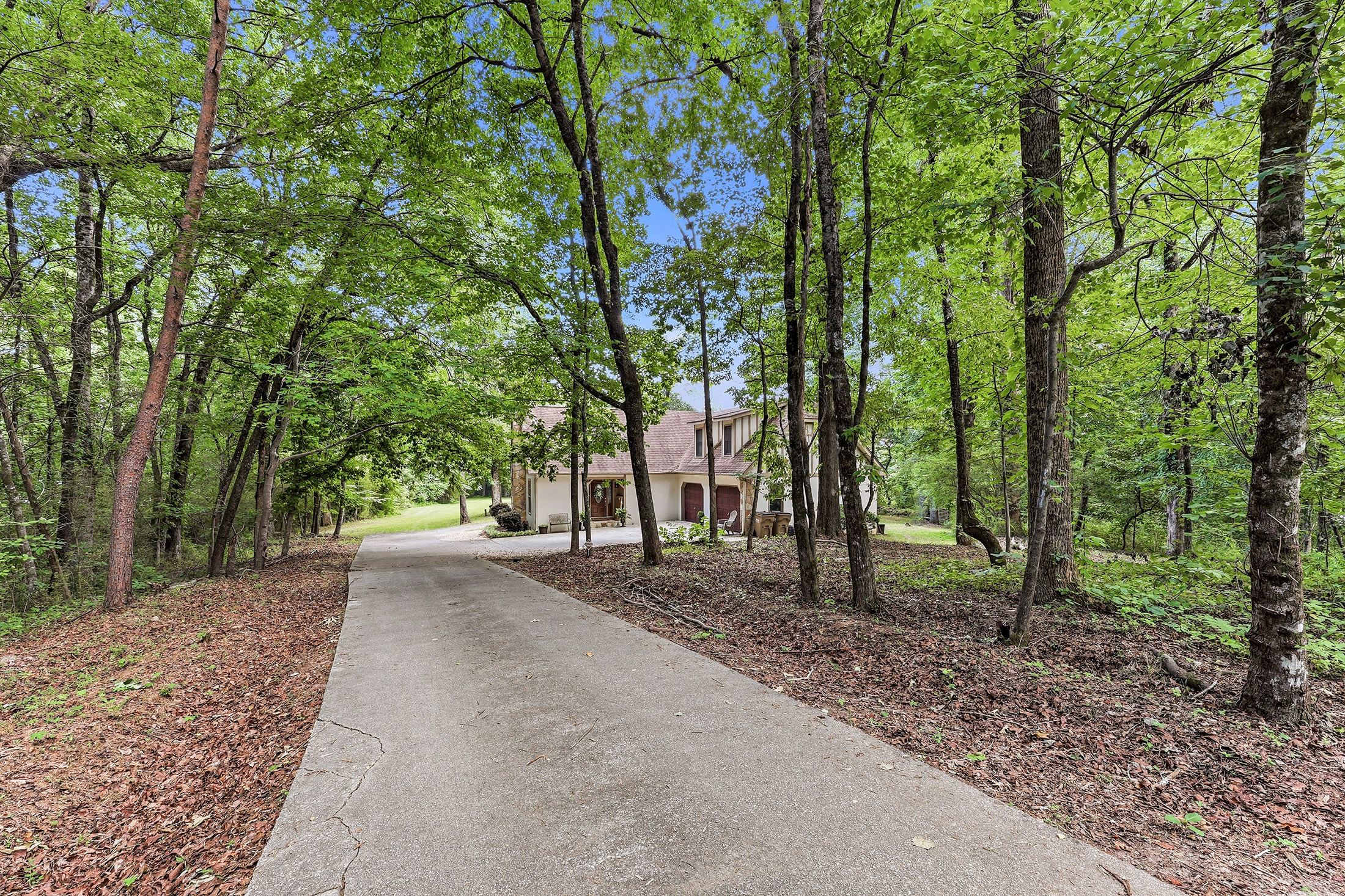  Lakefront Estate with Private Dock, Guest Home and Pool - 物件實景