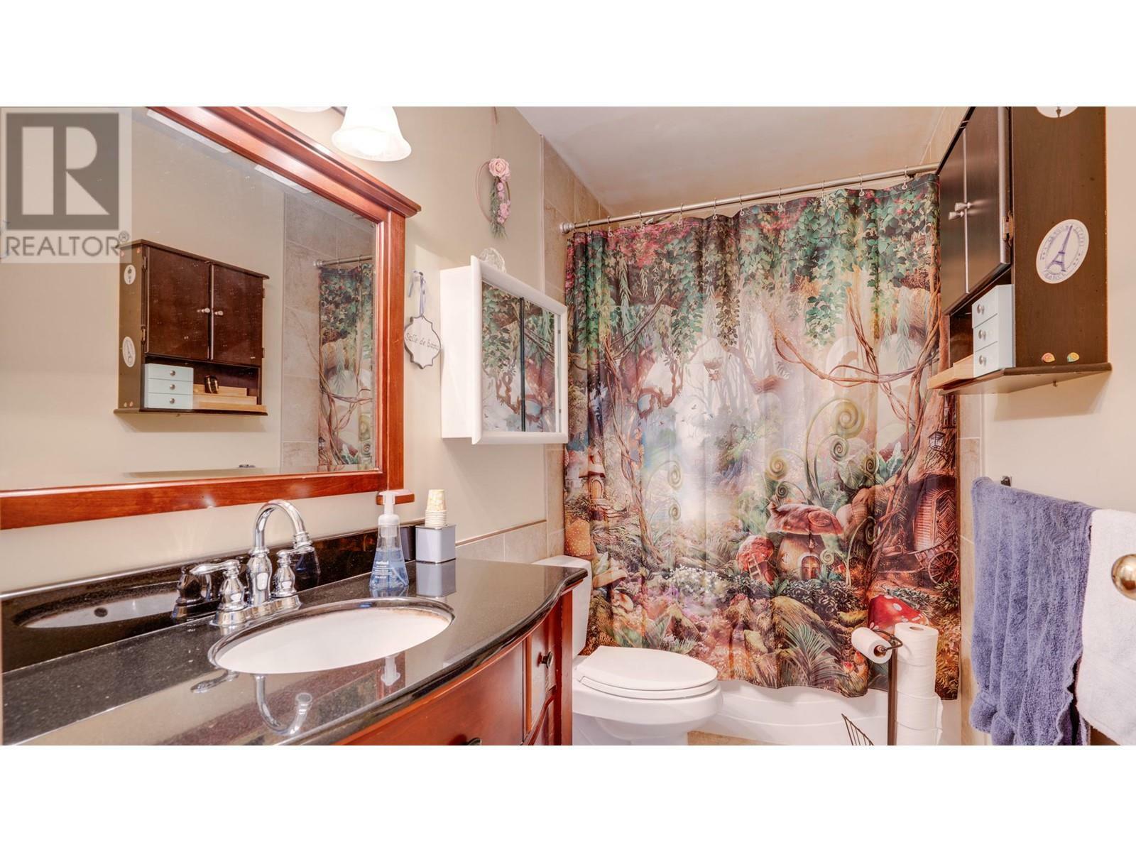 VERNON, British Columbia, V1T 8E2, CA, 3 Bedrooms Bedrooms, ,3 BathroomsBathrooms,Residential,For Sale,1874853