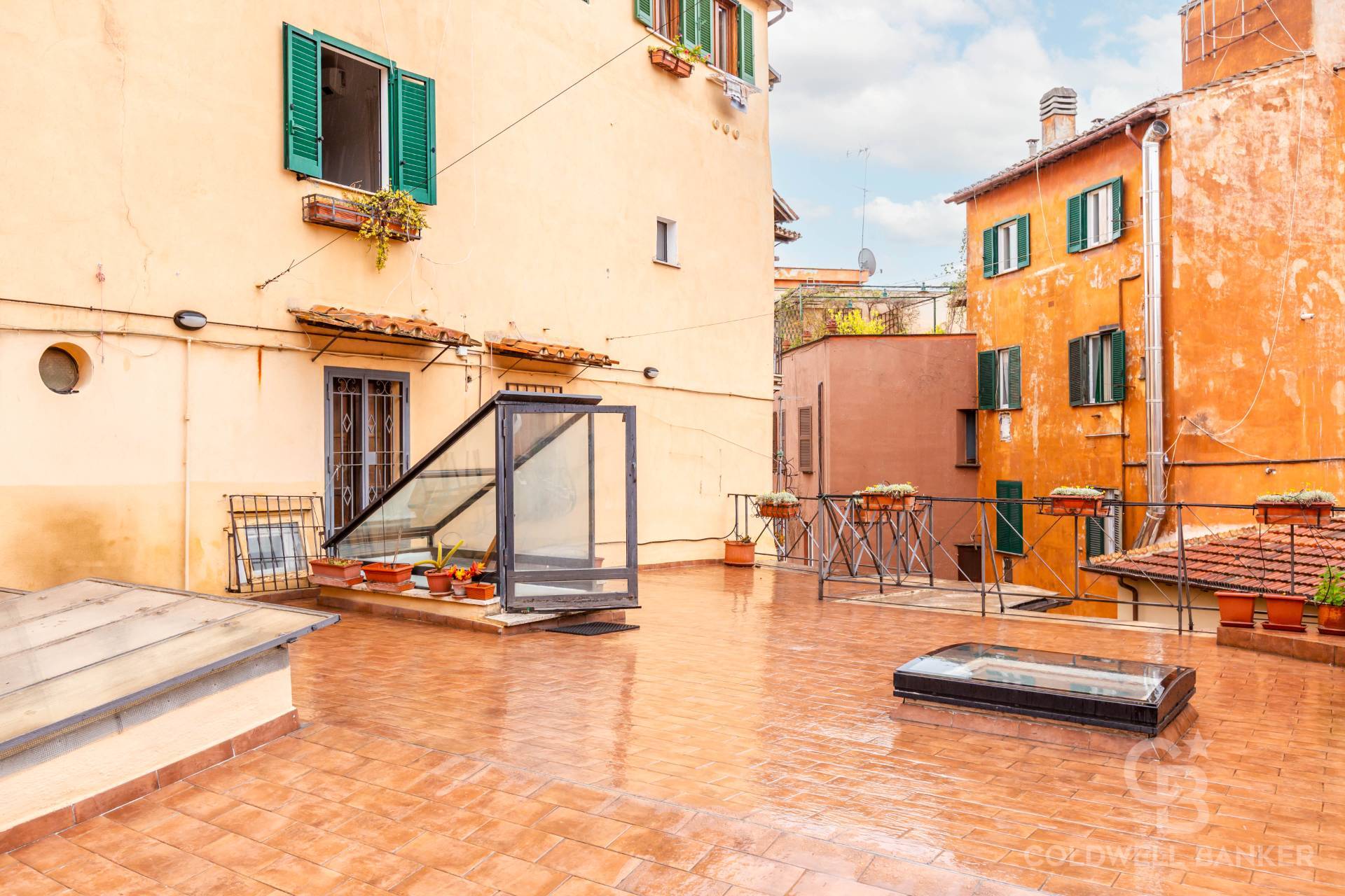 Roma, Roma, 00100, IT, 3 Bedrooms Bedrooms, ,2 BathroomsBathrooms,Residential,For Sale,1837964