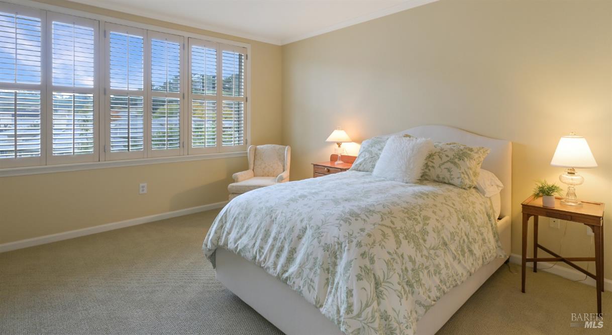 San Rafael, California, 94903, United States, 2 Bedrooms Bedrooms, ,2 BathroomsBathrooms,Residential,For Sale,1987659