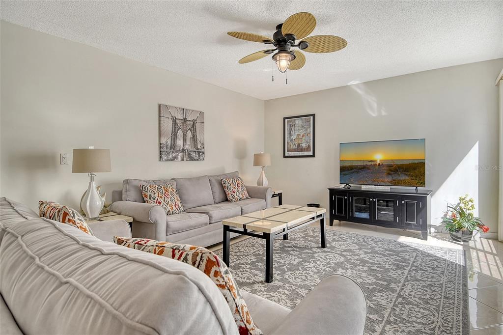 Sarasota, Florida, 34242, United States, 2 Bedrooms Bedrooms, ,3 BathroomsBathrooms,Residential,For Sale,1999014