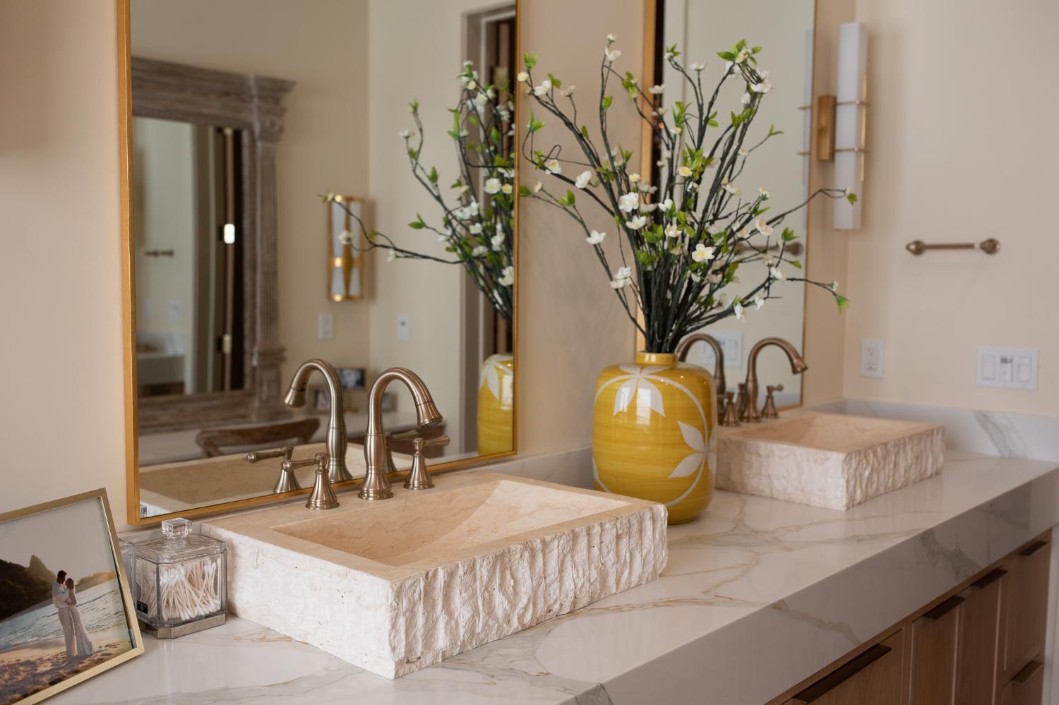 Modesto, California, 95357, United States, 4 Bedrooms Bedrooms, ,4 BathroomsBathrooms,Residential,For Sale,1976586