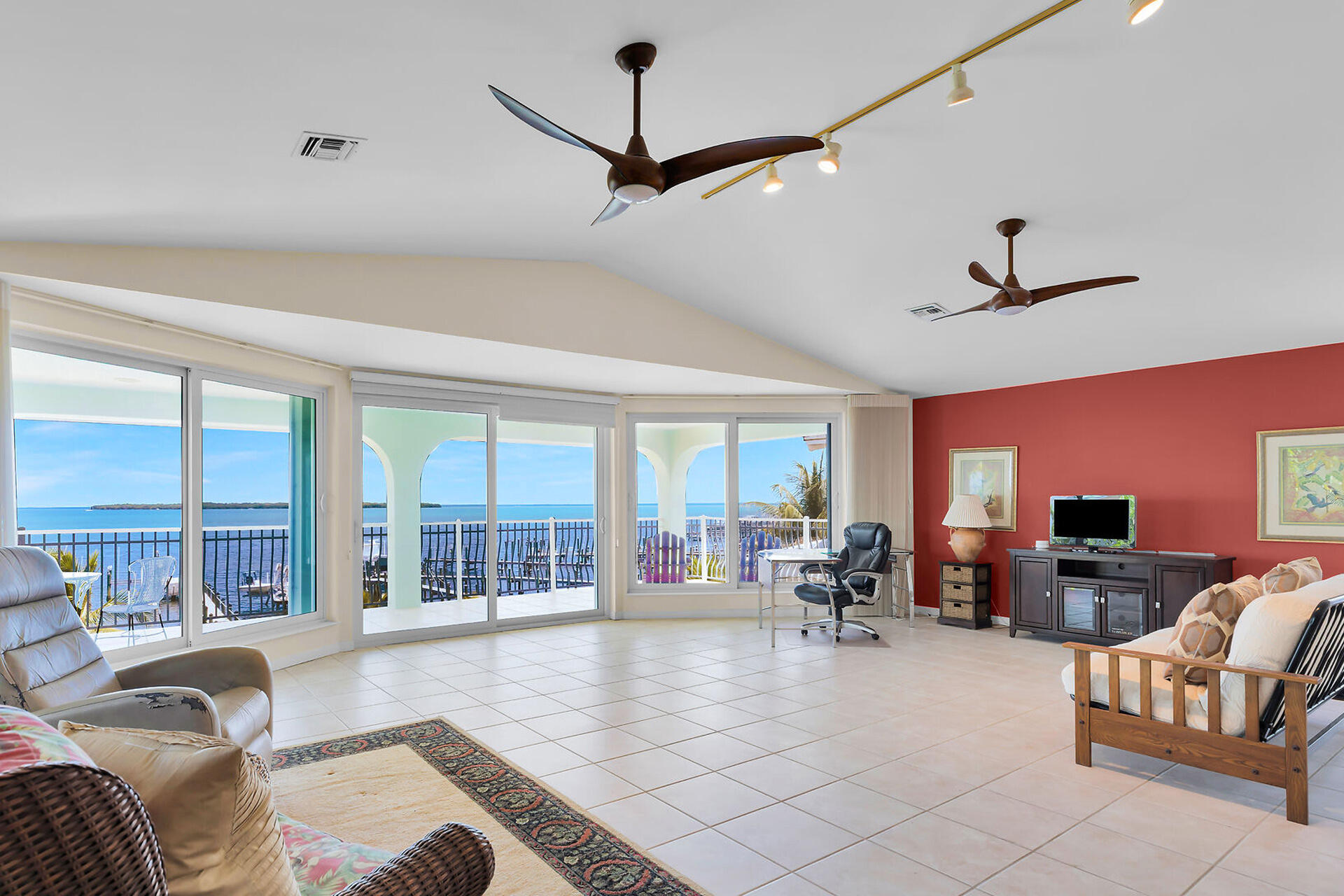 Tavernier, Florida, 33070, United States, 3 Bedrooms Bedrooms, ,2 BathroomsBathrooms,Residential,For Sale,1882347