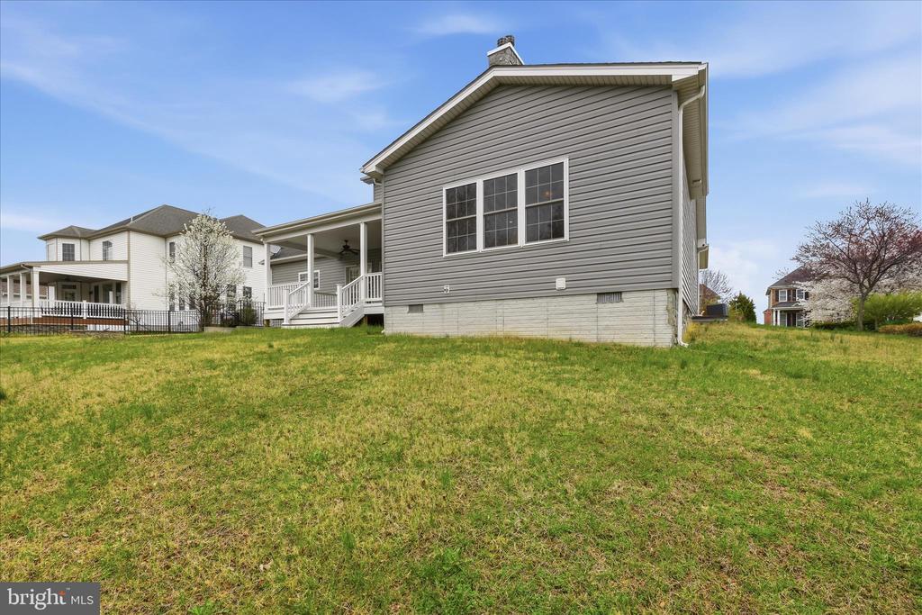 Winchester, Virginia, 22602, United States, 6 Bedrooms Bedrooms, ,5 BathroomsBathrooms,Residential,For Sale,2032756