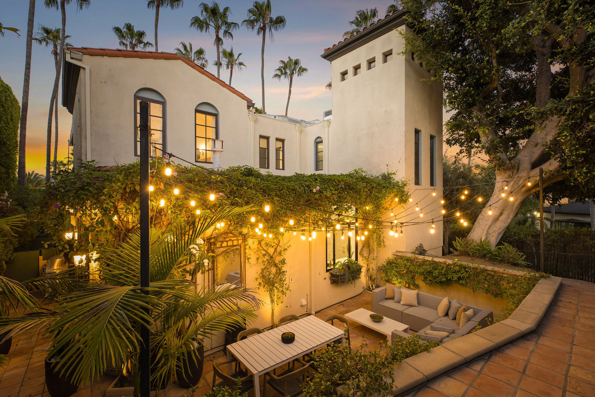  Romantic Spanish Retreat in Whitley Heights - 物件實景