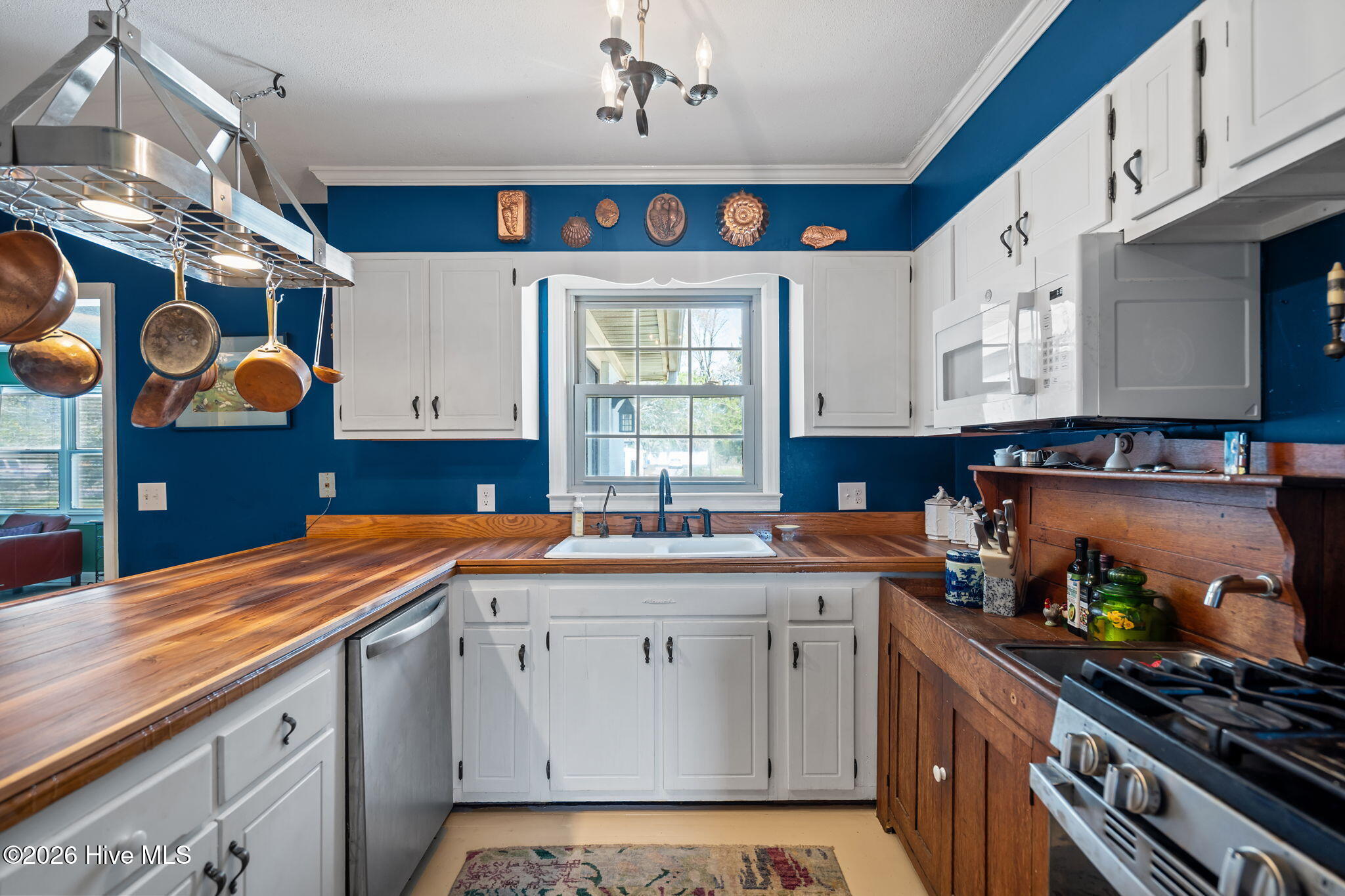 Carolina Beach, North Carolina, 28428, United States, 3 Bedrooms Bedrooms, ,2 BathroomsBathrooms,Residential,For Sale,2026131