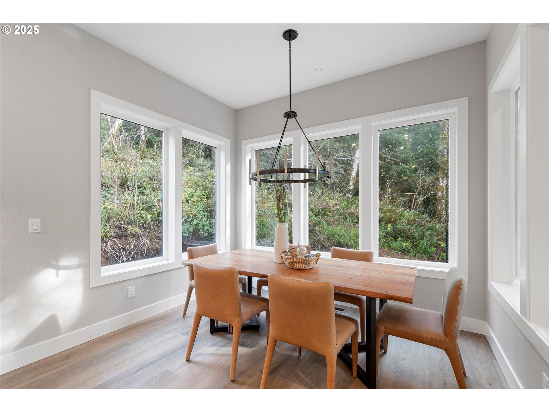 CannonBeach, Oregon, 97110, United States, 4 Bedrooms Bedrooms, ,4 BathroomsBathrooms,Residential,For Sale,2003076