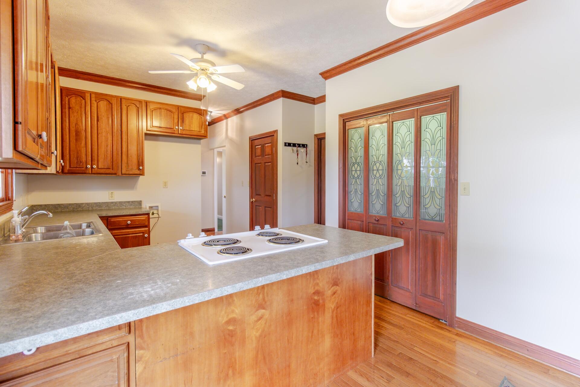 Glencoe, Kentucky, 41046, United States, 5 Bedrooms Bedrooms, ,4 BathroomsBathrooms,Residential,For Sale,1921882